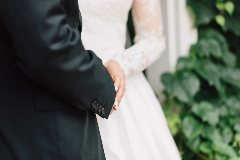 Vancouver fine art wedding photography l BetterSweet Photography at Hycroft manor
