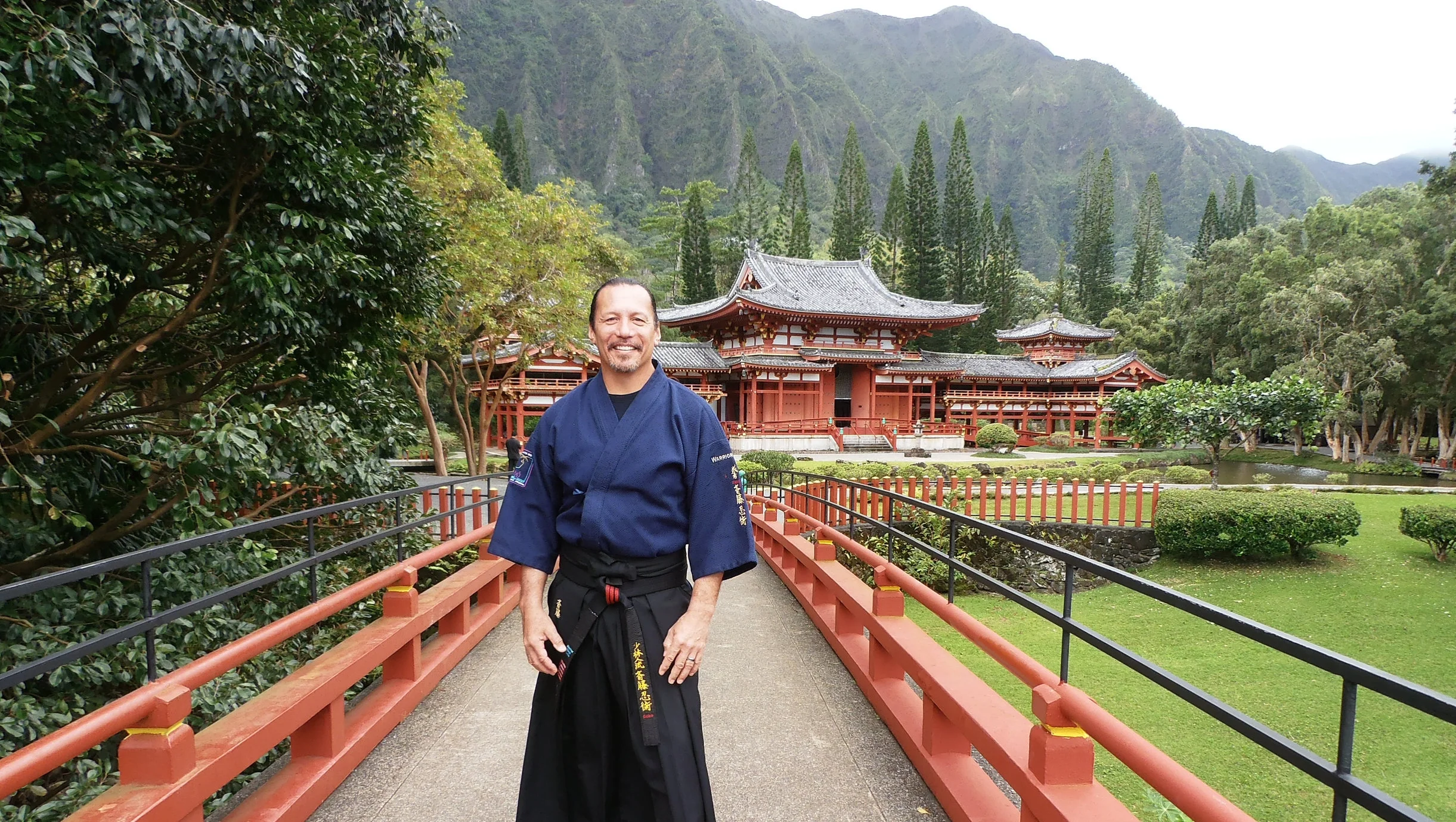 49 byodo-in bridge.jpg