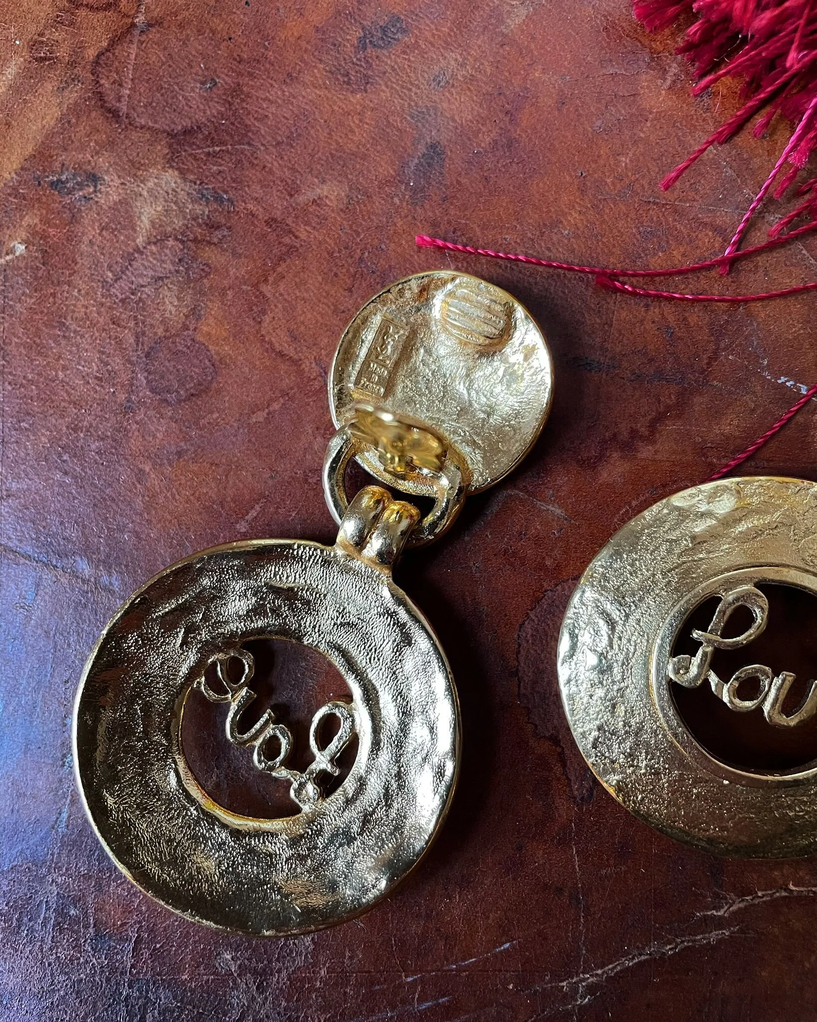 9411BE40-3560-48A9-BBC3-403E4BE9A2E4