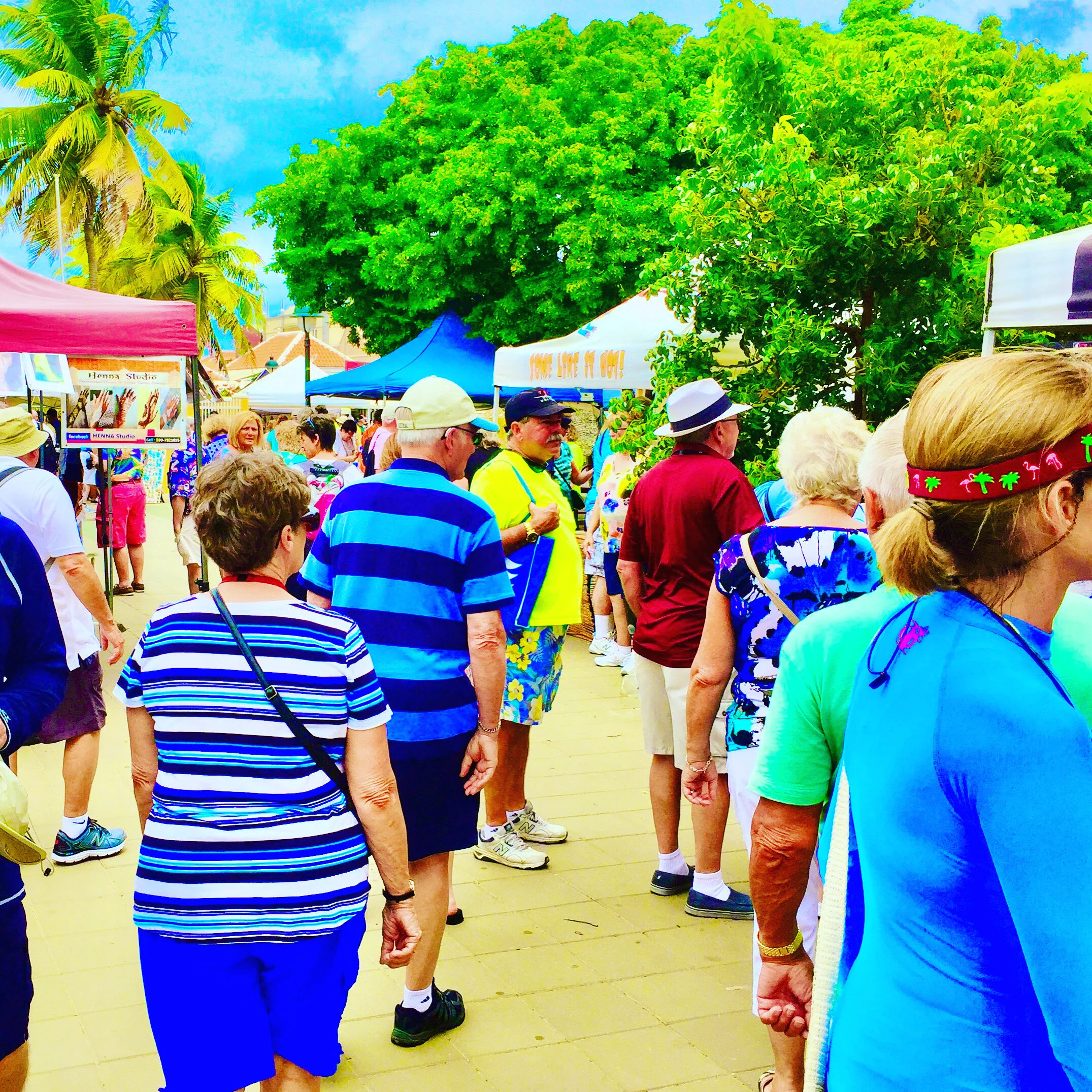 Bonaire Arts and Crafts Cruise Market
