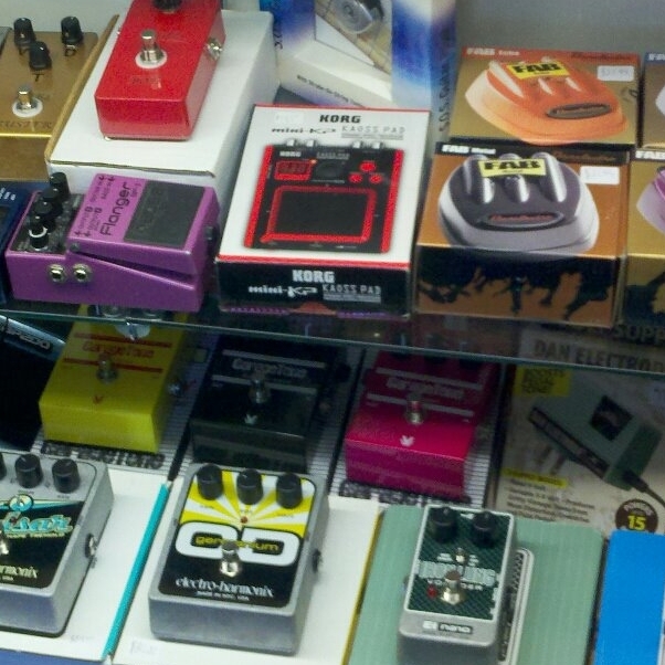 vintage guitar pedals