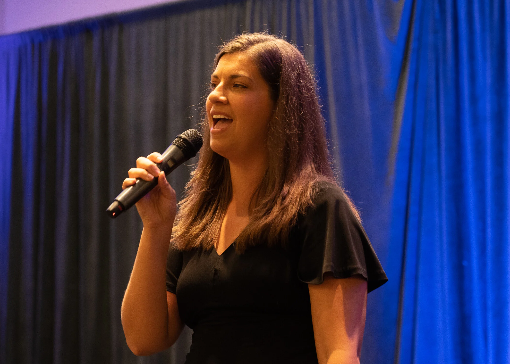 Danielle Hale_Singer 2.jpg