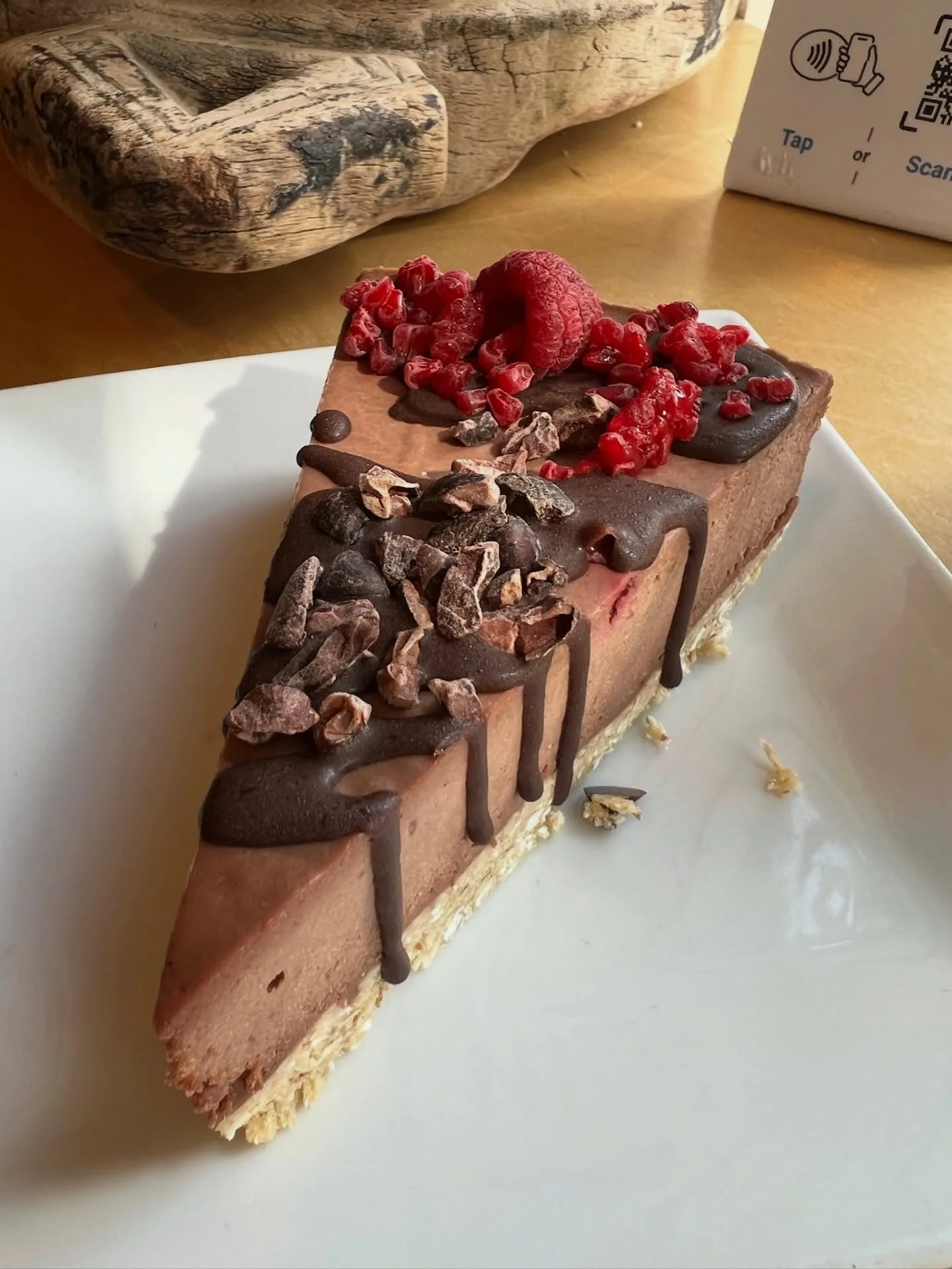 bon apatreat 🍰✨You&rsquo;re an adult, you get to say yes to dessert before dinner 😉

#treatyourself #jacksonhole #jacksonwy #cake #goodeats