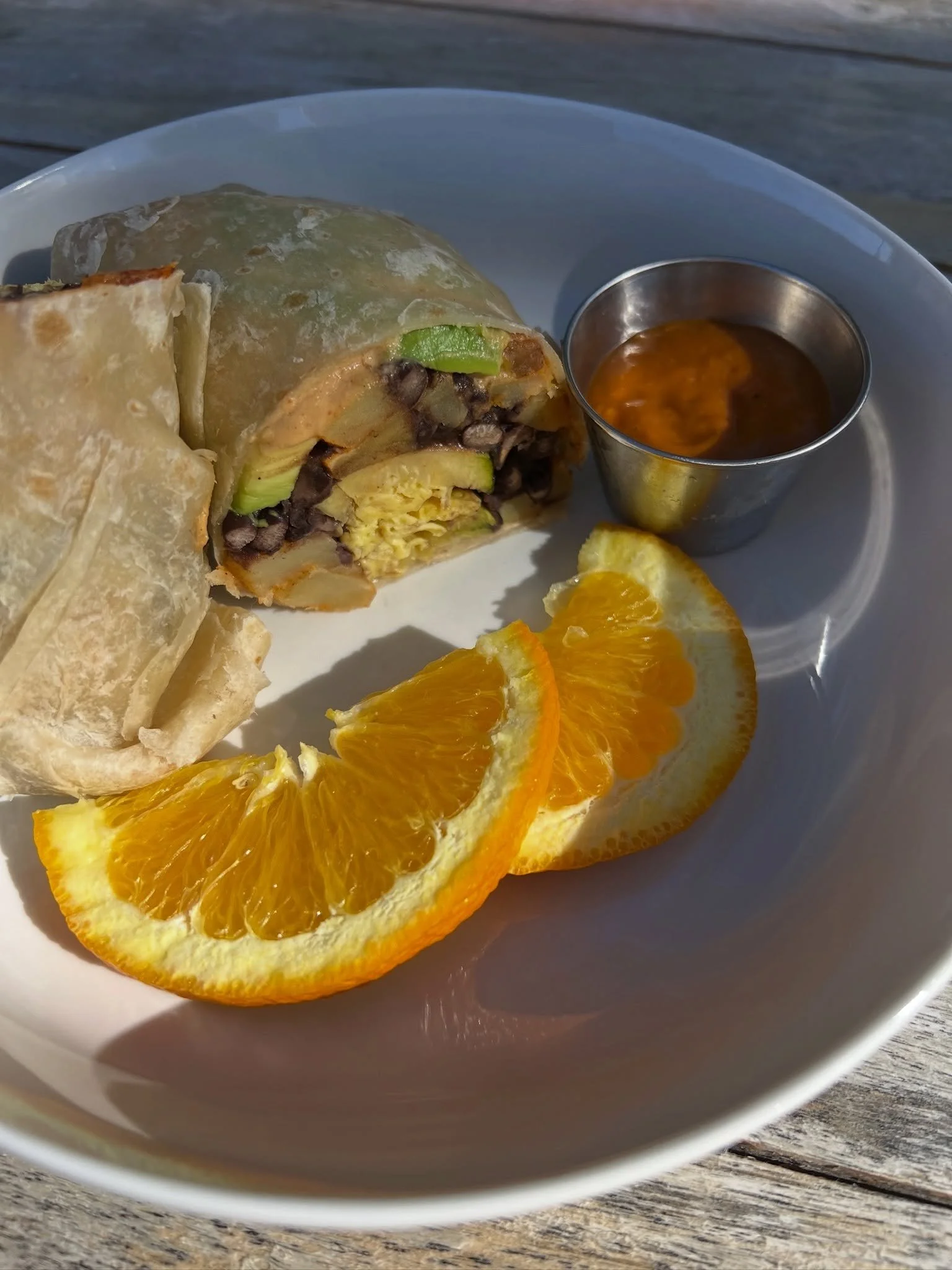 Food is fuel ~ food is life ~ food is to be enjoyed and savored and shared ☀️ Bring your best friends or family and share a meal together at Healthy Being. Turn it into a picnic even ☺️
A breakfast burrito and adaptogenic latte from Healthy Being is 