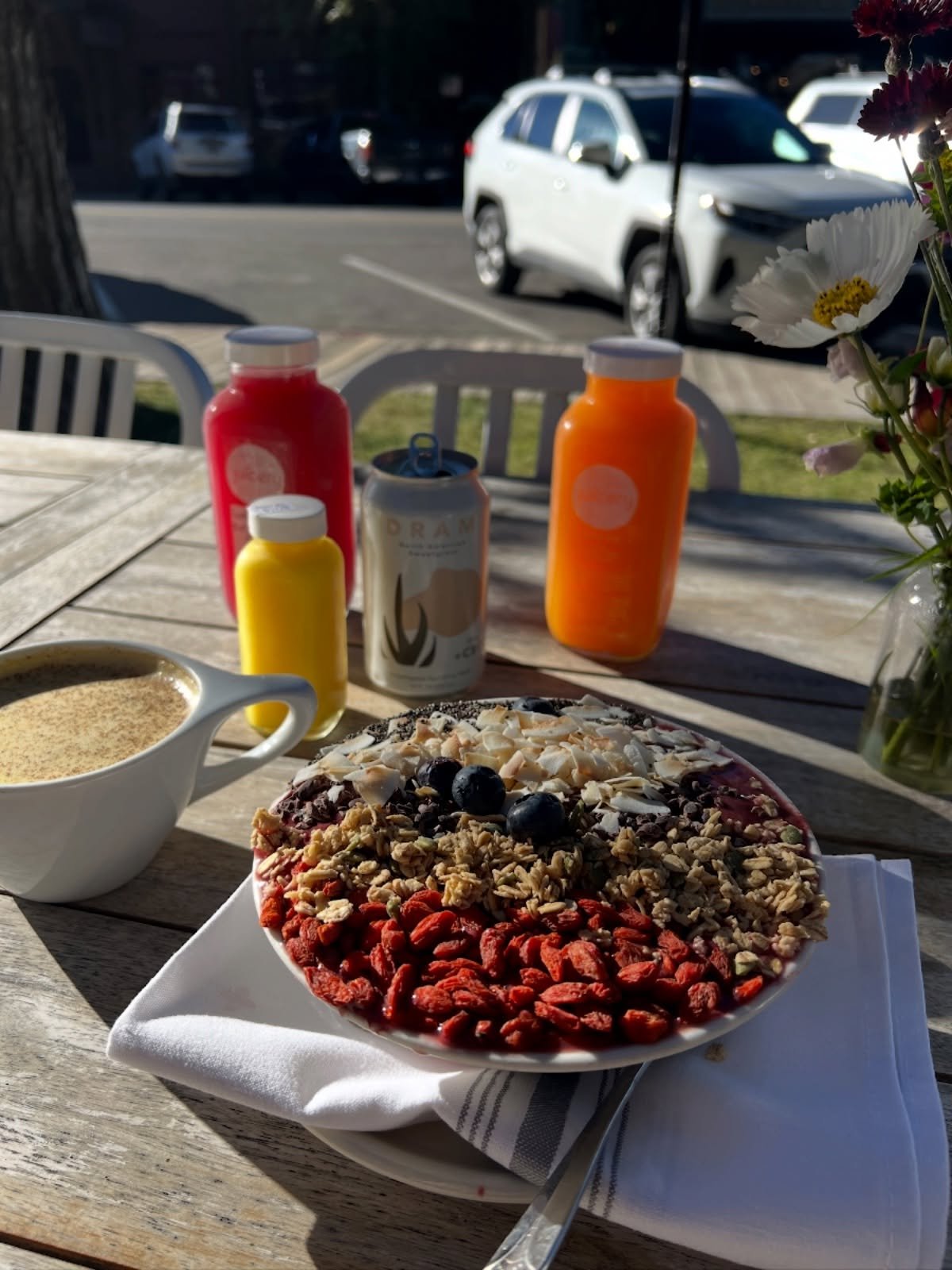 A mid week pick me up never tasted so good 
🧡✨#healthybeing #organiccafe #juicery #jacksonhole #jacksonwy