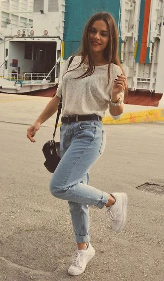 via lookbook.nu