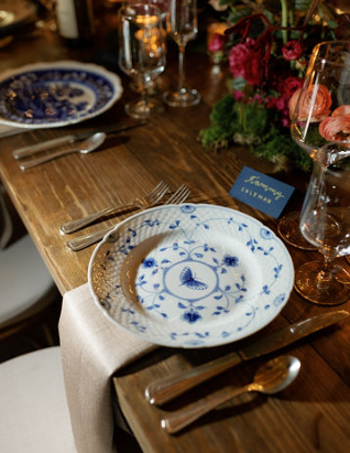 Blue and white china.png