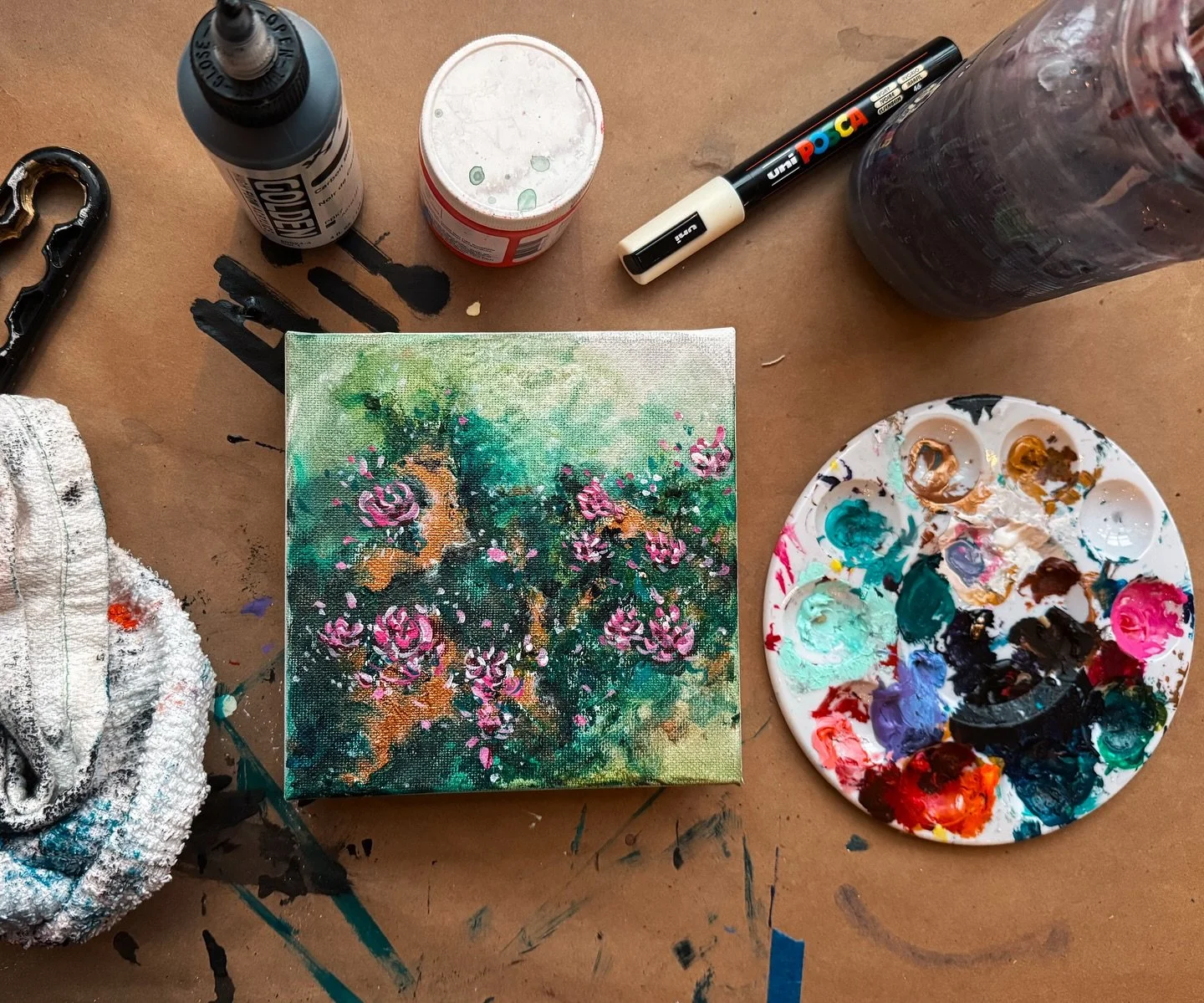 🌺🌧️rainy day painting☁️ 🌸
.
.
.
.
.
.
.
.
.
.
#art #artbusiness #artmakescbus #columbusart #614art #smallbusiness #614living #texture #supportsmallbusiness #artstudio#lifeincbus #goldenpaints #textureart #columbusartist #columbuscreates #studio #a