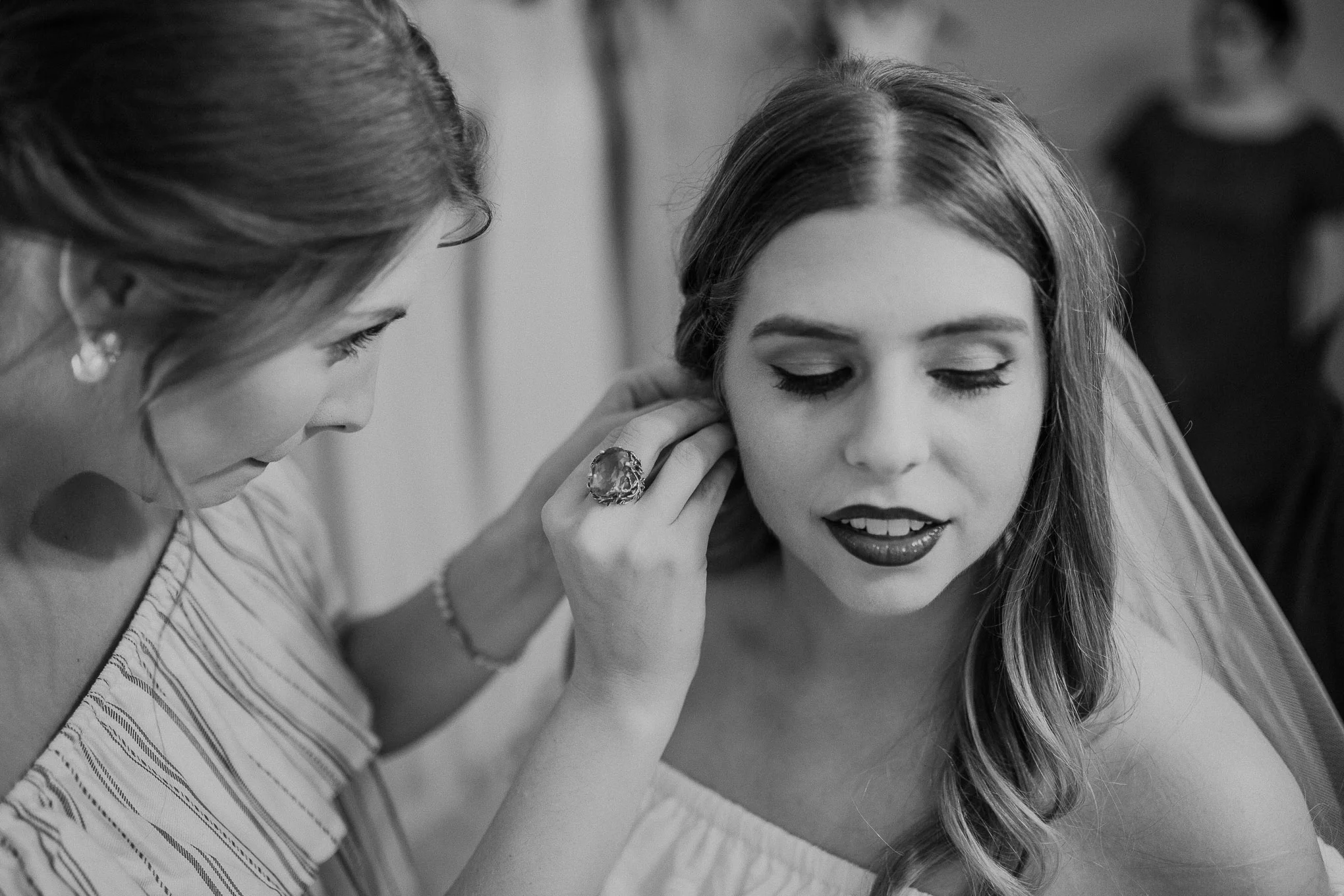 Melissa_&_Corey_Wedding_Austin_022.jpg