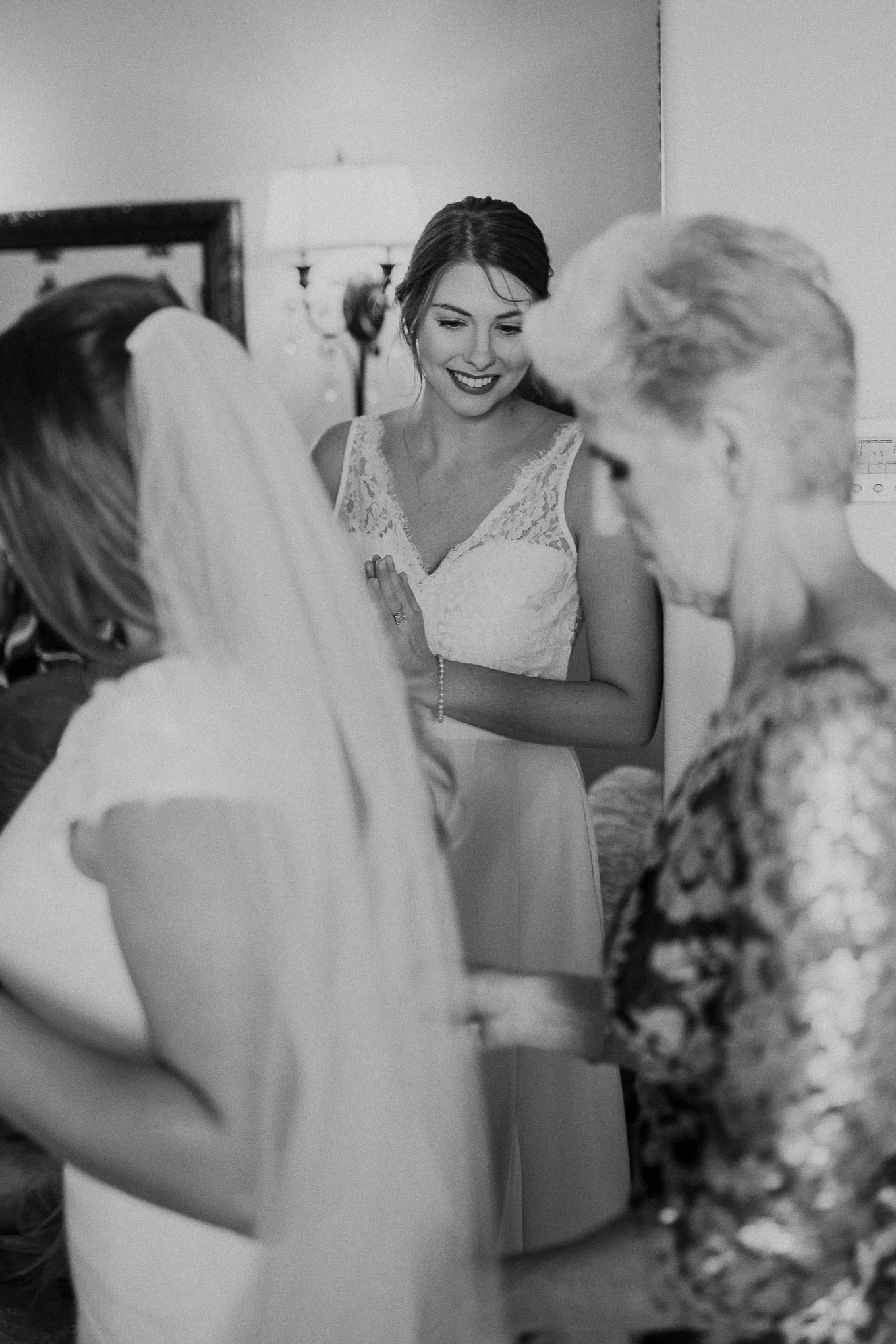 Melissa_&_Corey_Wedding_Austin_031.jpg
