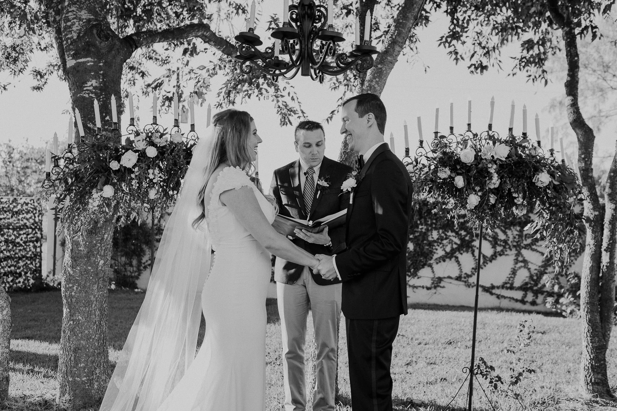 Melissa_&_Corey_Wedding_Austin_065.jpg