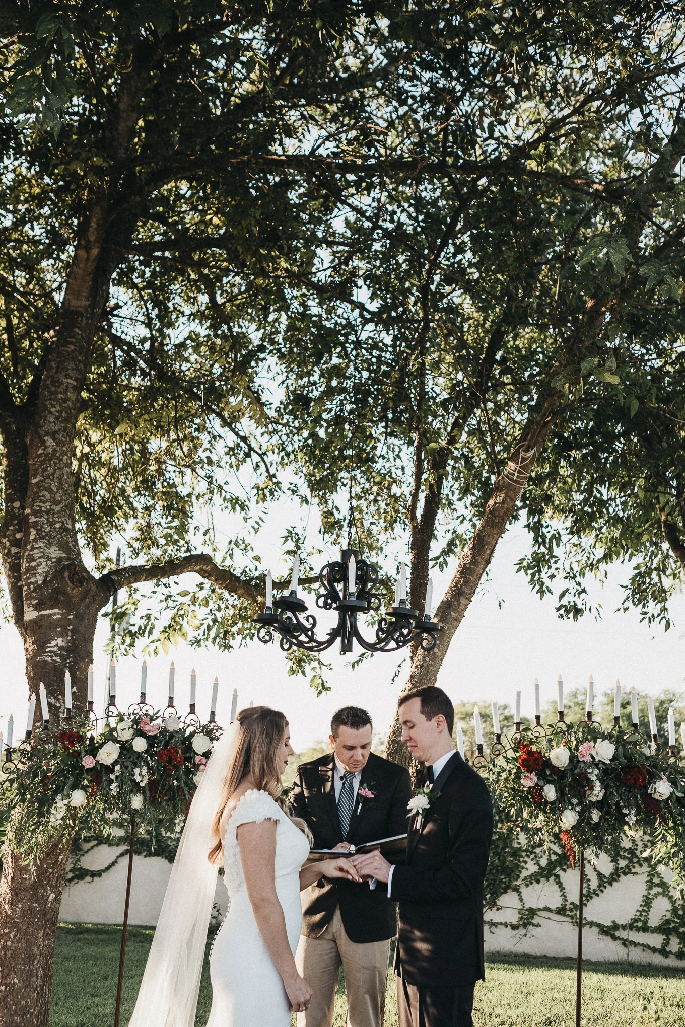 Melissa_&_Corey_Wedding_Austin_075.jpg