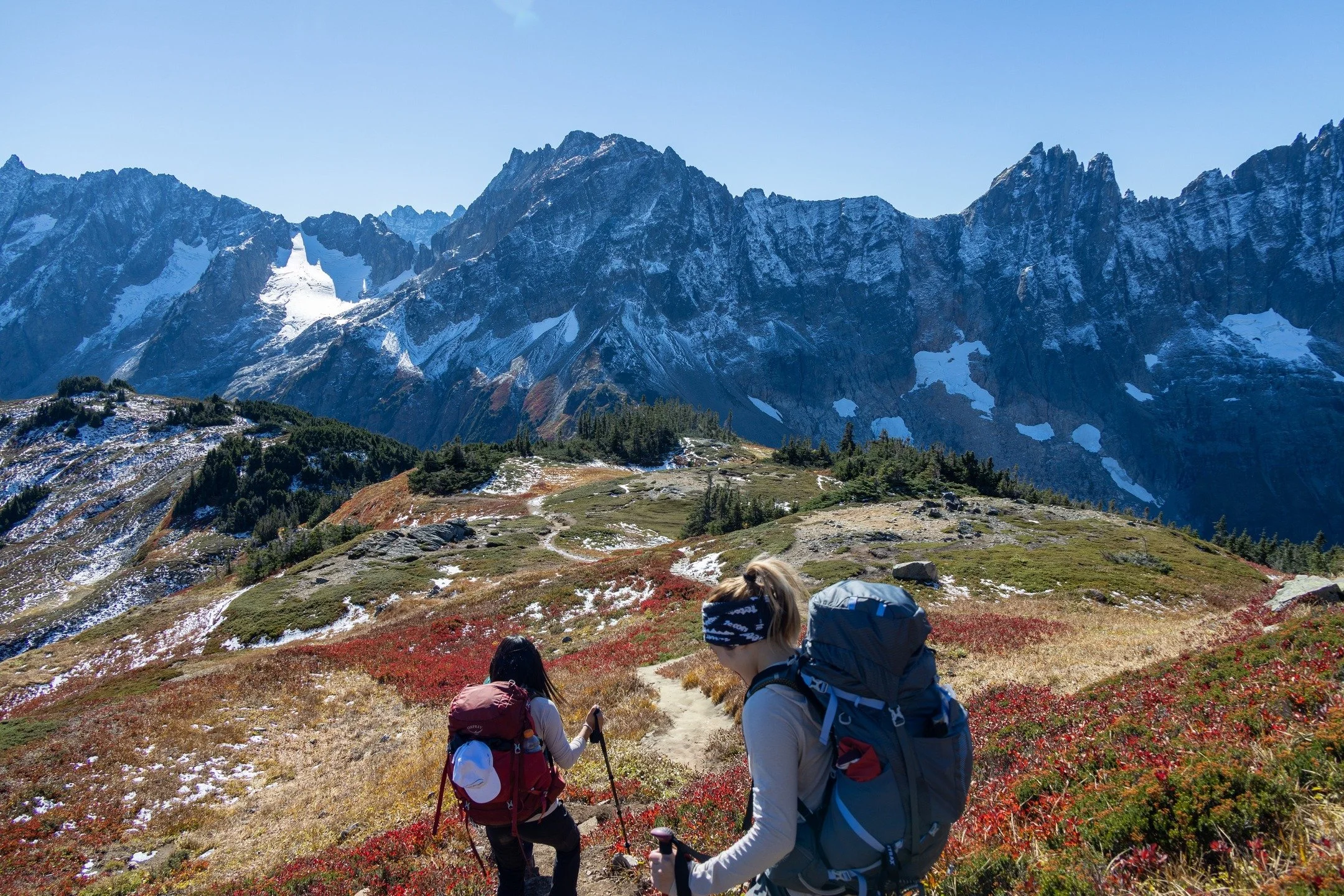 &bull; two peas in the vast wilderness - 10.6.2024 &bull;
&bull;
&bull;
&bull;
&bull;
&bull;
#sahalearm #northcascades #northcascadesnationalpark #nationalparkusa #cascades #cascademountains #washingtonhiking #pnwhiking #pnwadventure #pnwlife #fallhi