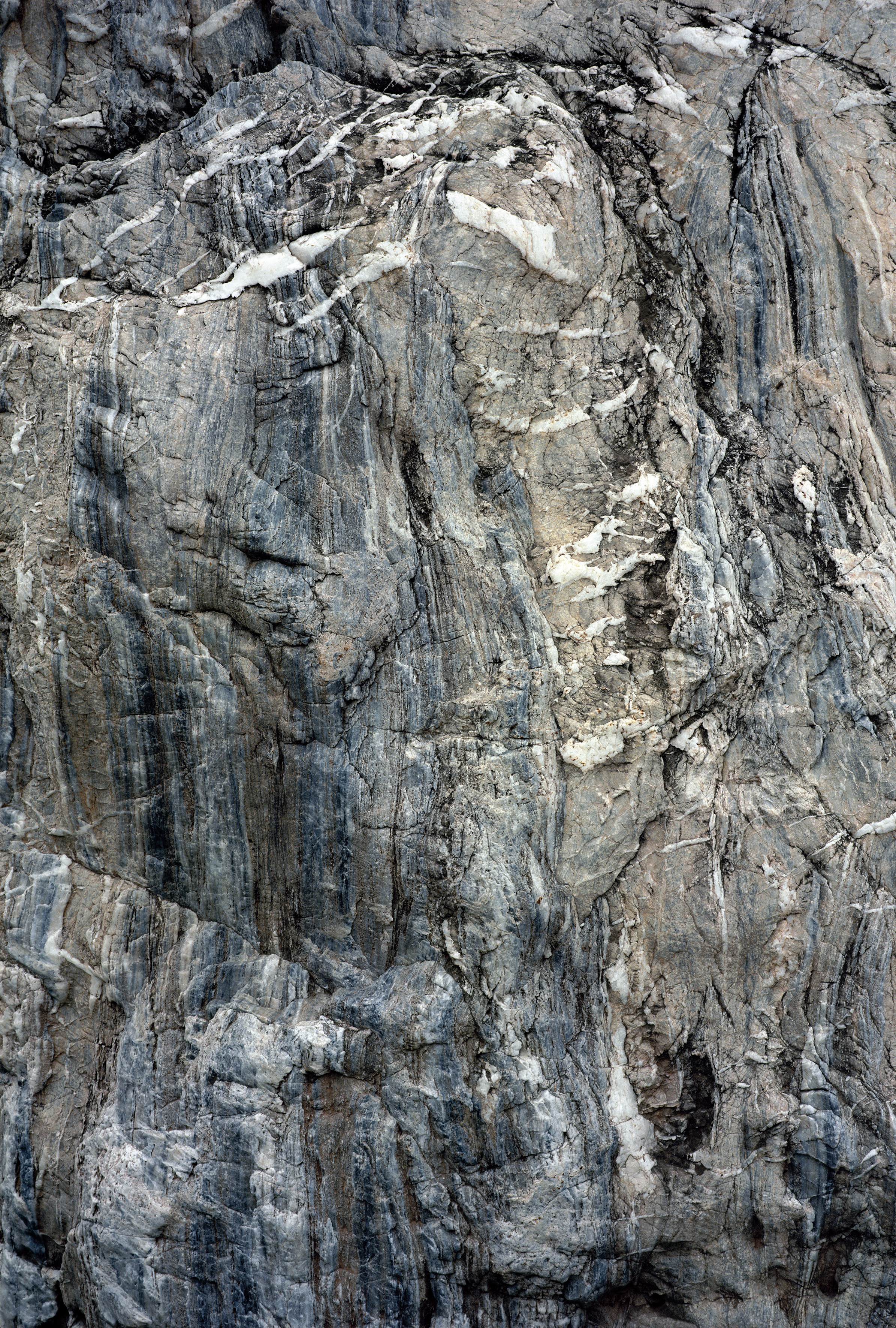 终南山石 04 Zhongnan Mountain Rock 04_180X120cm_2011_compressed.jpg