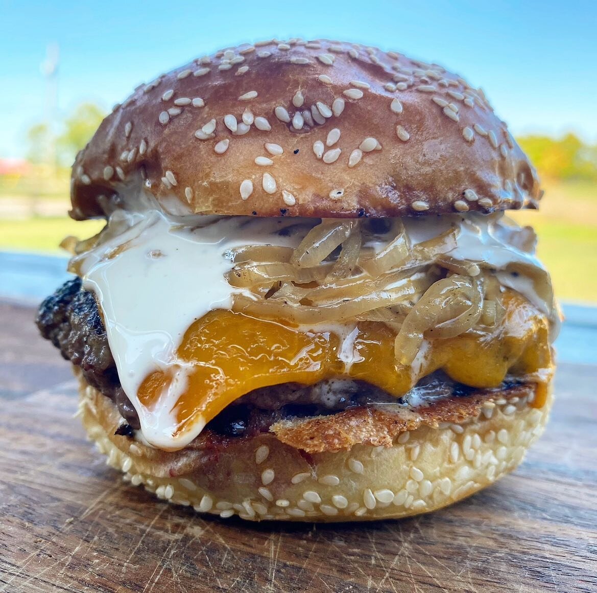 Weekend number 2 and here&rsquo;s what we&rsquo;ve got for you&hellip;.paired with the boldest brew from our best pals right down the rue @gillinghambrewing 
.
.
The Gillingham &ldquo;Buff&rdquo; Burger 🍔 🍻 
.
.
#burger #beer #pec #princeedwardcoun