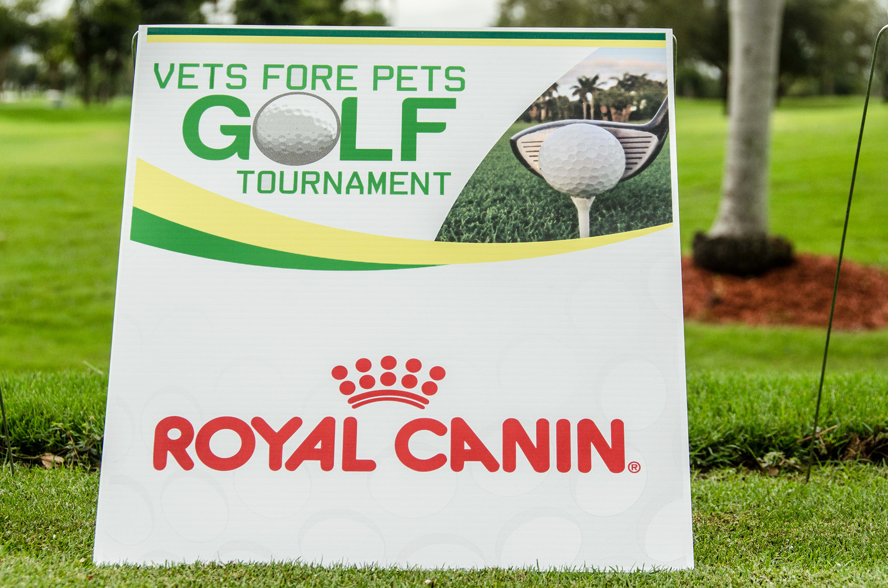 Sign Royal Canine.jpg