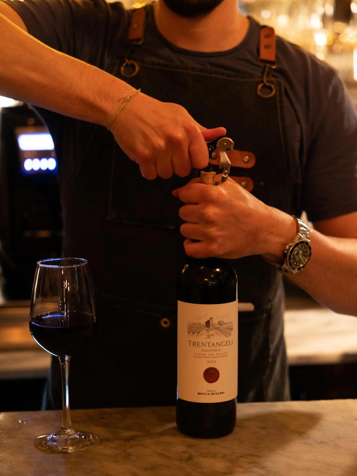 Never too early to pop the cork on a bottle of wine 🍷 🍷 🍷
