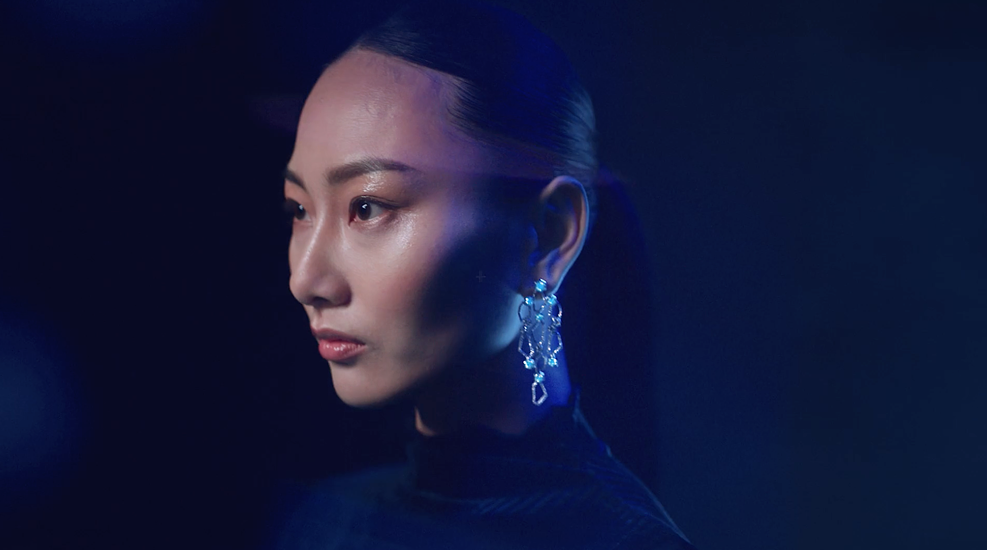 LUMINOUS DIAMONDS