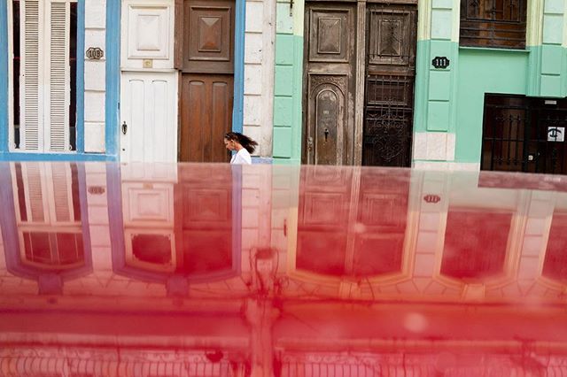 “Detrás de toda la nostalgia”
“Behind all nostalgia”
.
.
.
.
#luisbrens #luisbrens.com #centrohabana#cuba #havana #cubaylafotografia#habanacuba #mismomentosencuba
#streetphotography #brensgraphy #Luis.brens