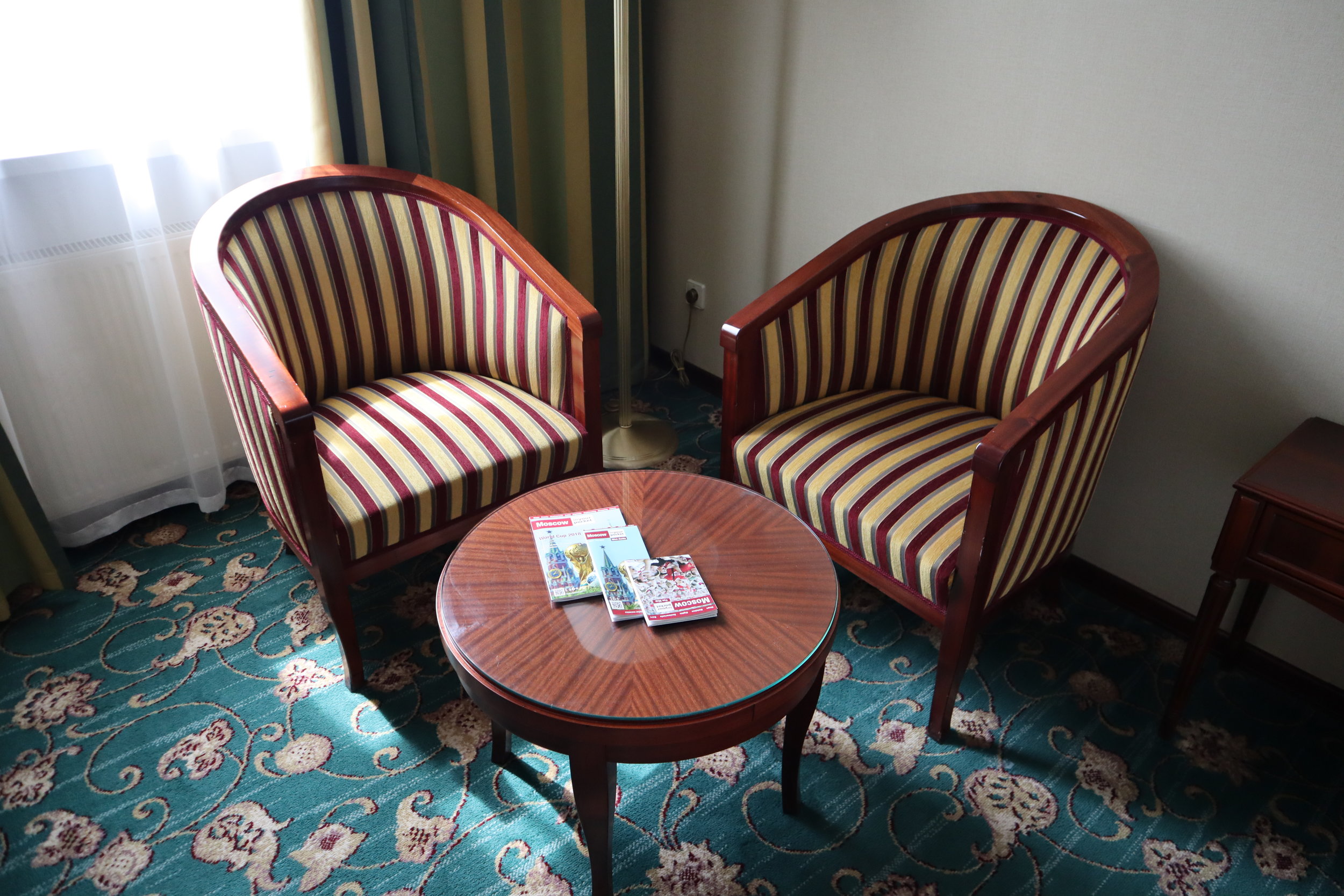 Marriott Moscow Tverskaya – Chairs & coffee table