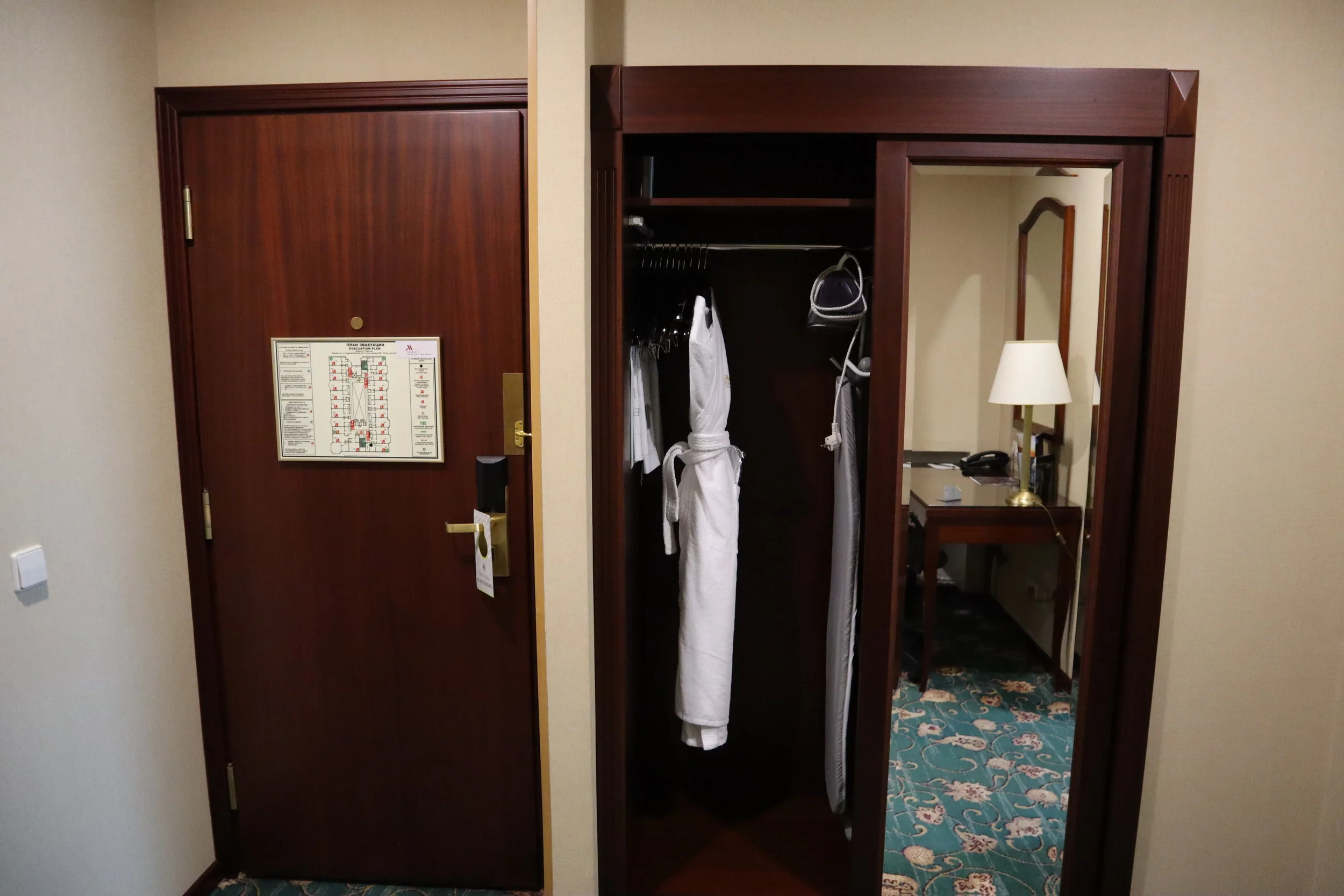 Marriott Moscow Tverskaya – Bathrobes