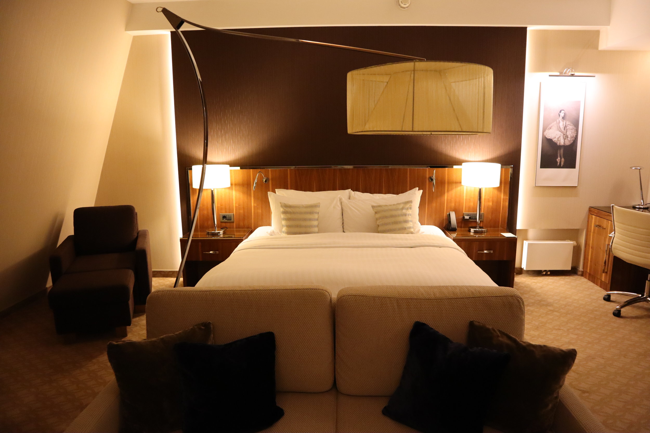 Marriott Novosibirsk – Junior suite king bed