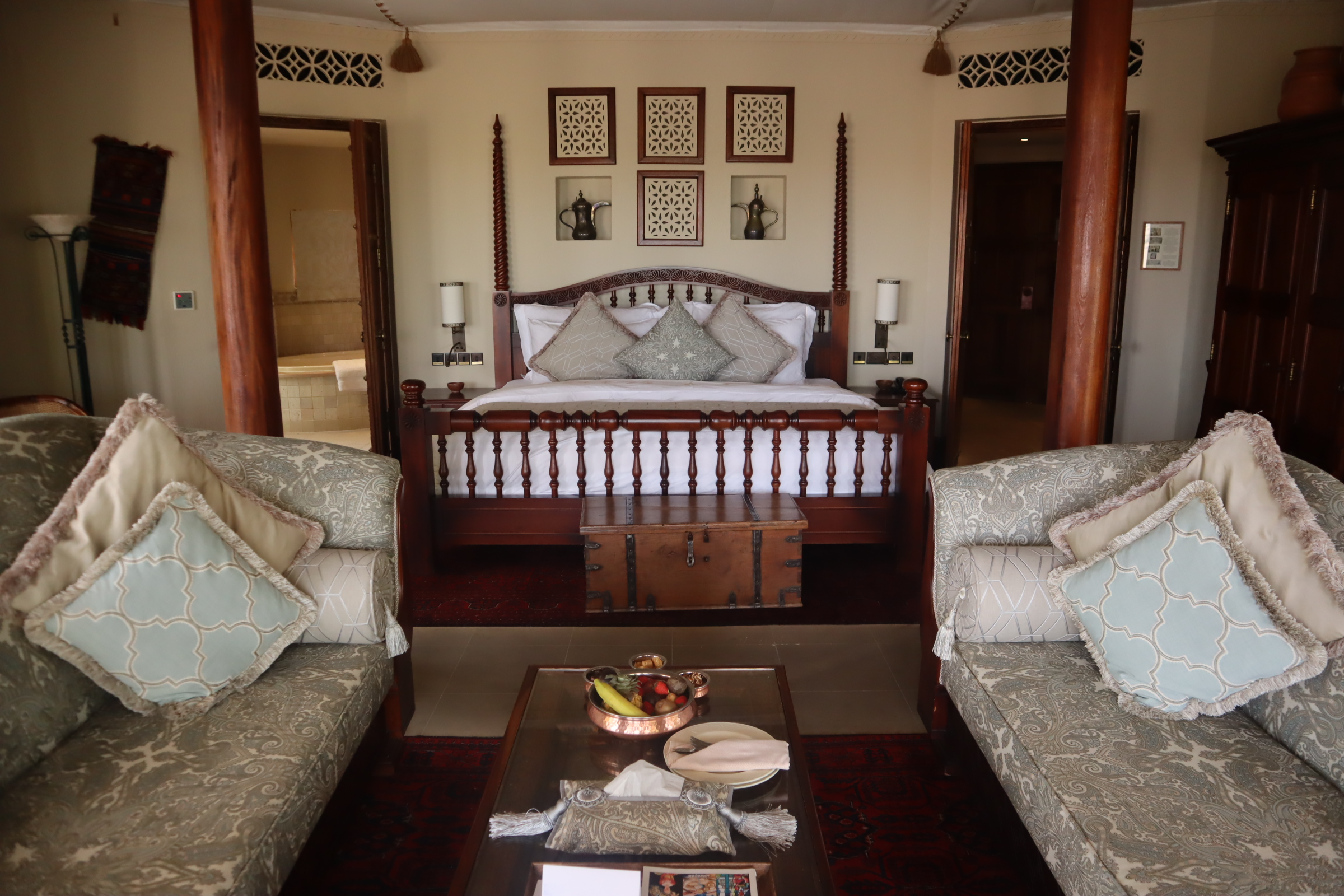 Bedouin Suite, Al Maha Desert Resort & Spa