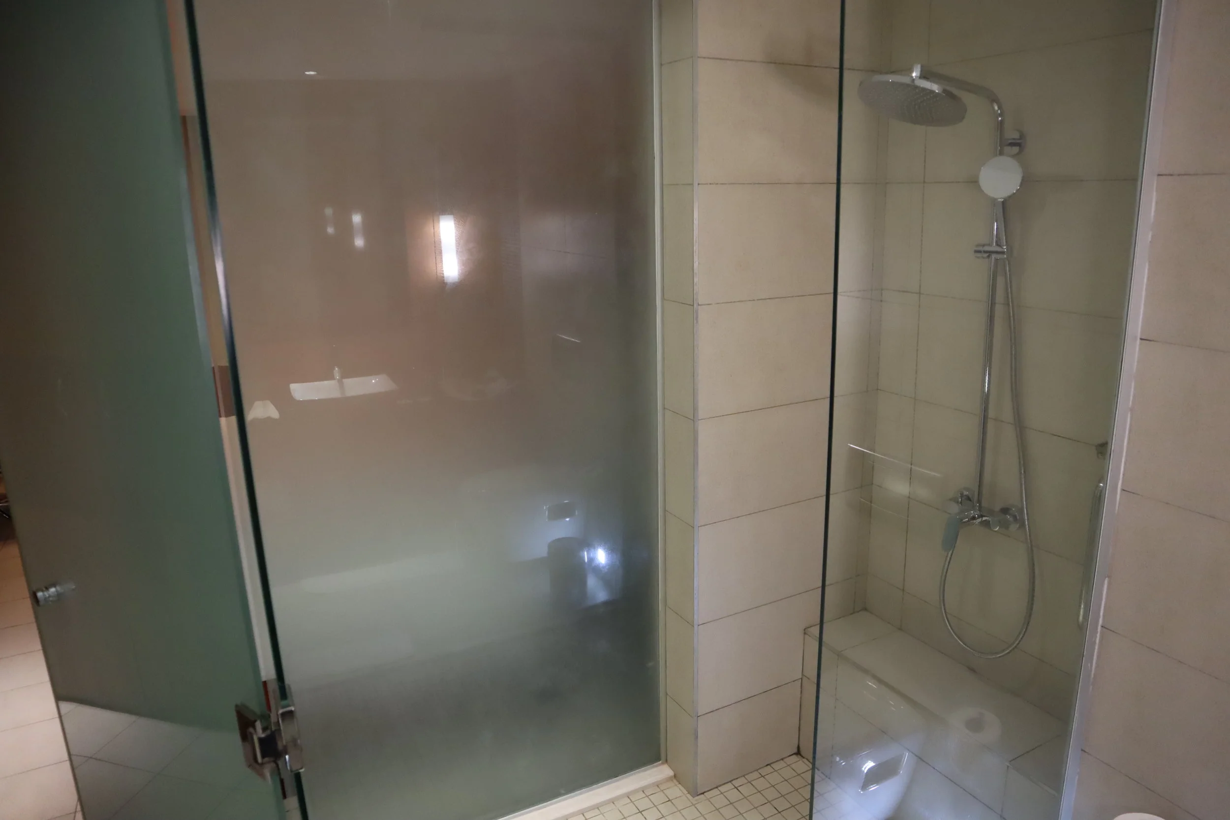 Marriott Accra – Shower
