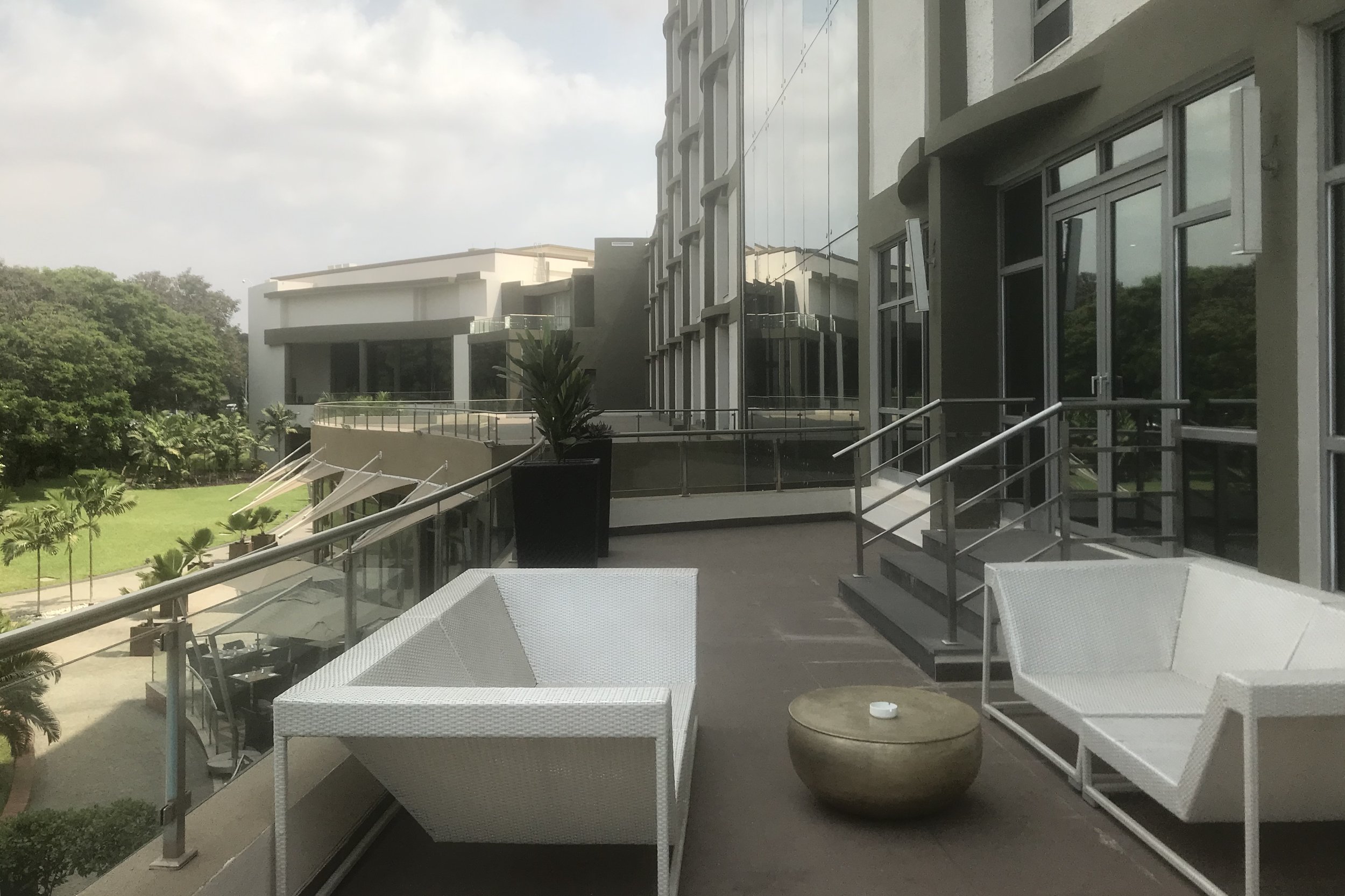 Marriott Accra – Executive Lounge patio