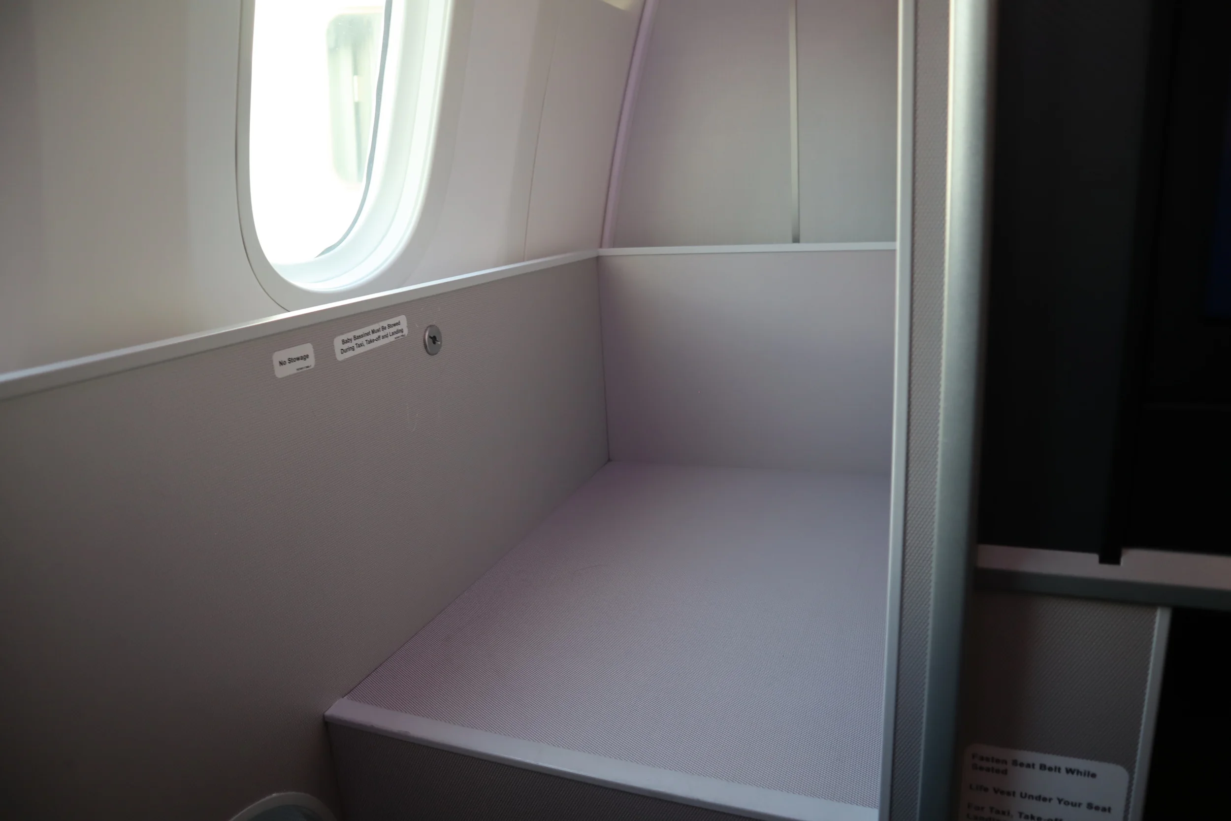 Review Singapore Airlines 787 Business Class Singapore to Perth