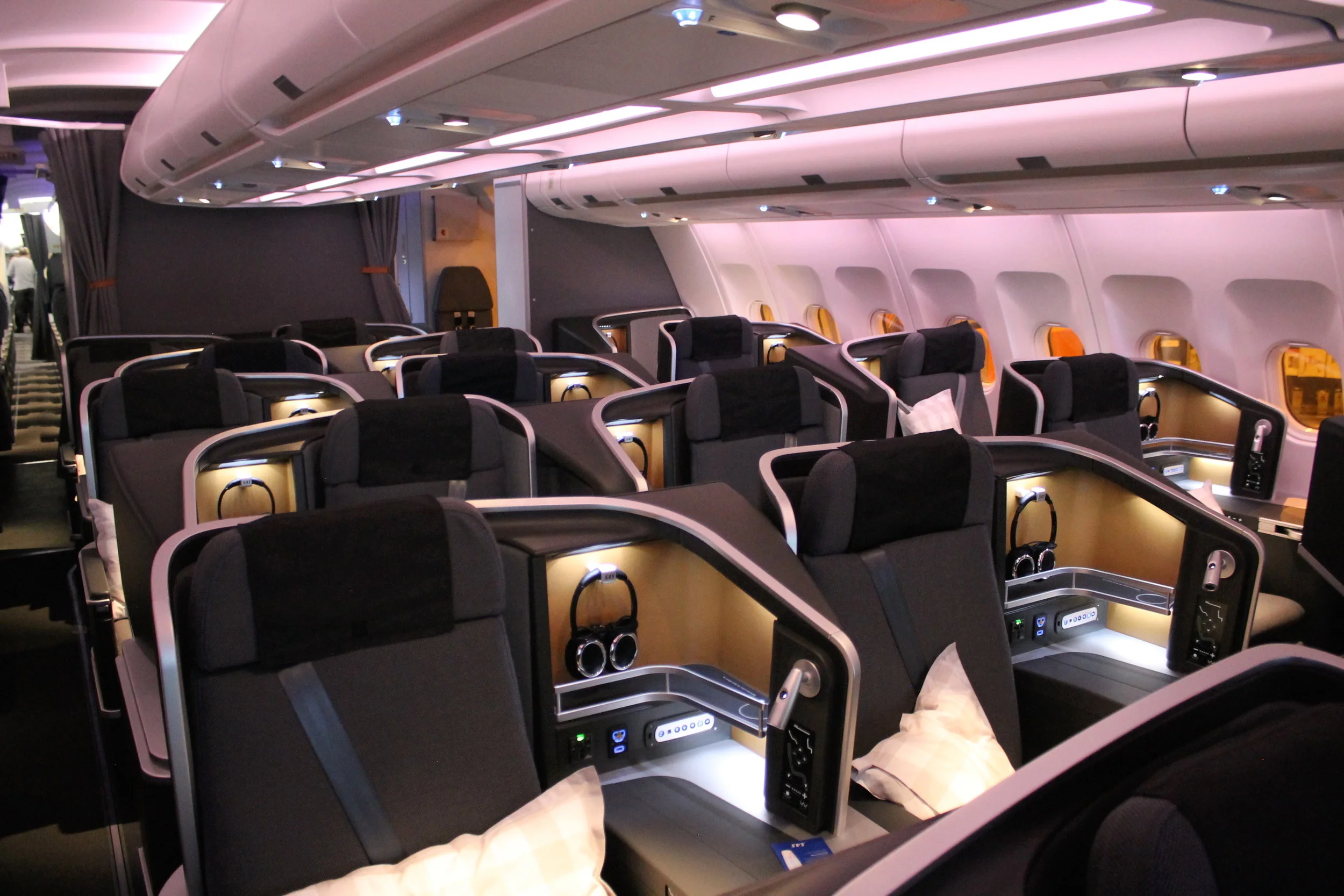SAS-new-business-class-SAS-Business-02.jpg