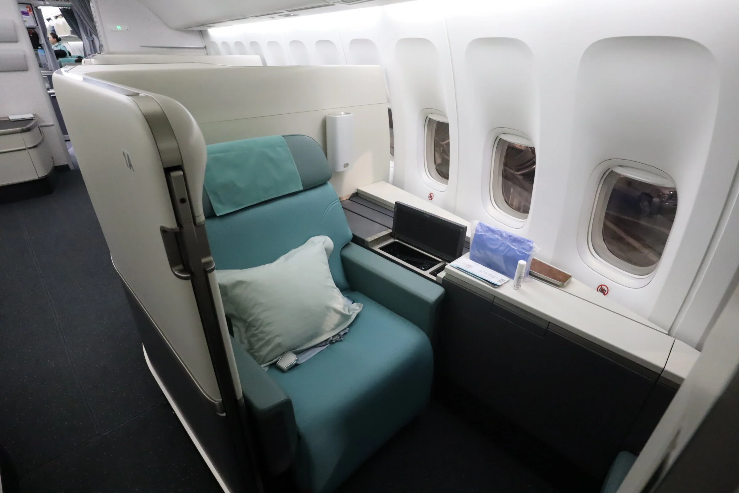 Review Korean Air 747 First Class New York to Seoul Prince of Travel