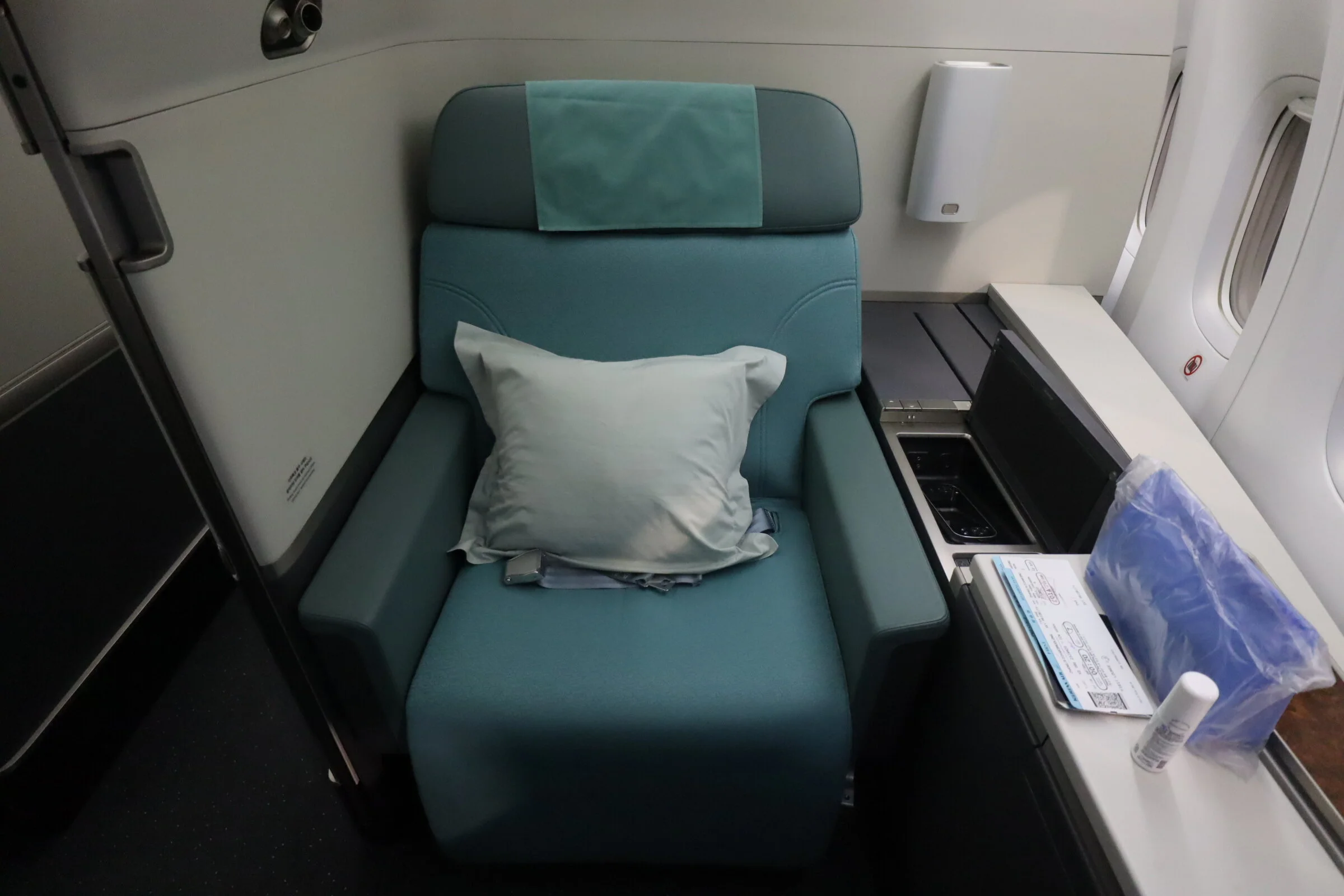 Review Korean Air 747 First Class New York to Seoul Prince of Travel