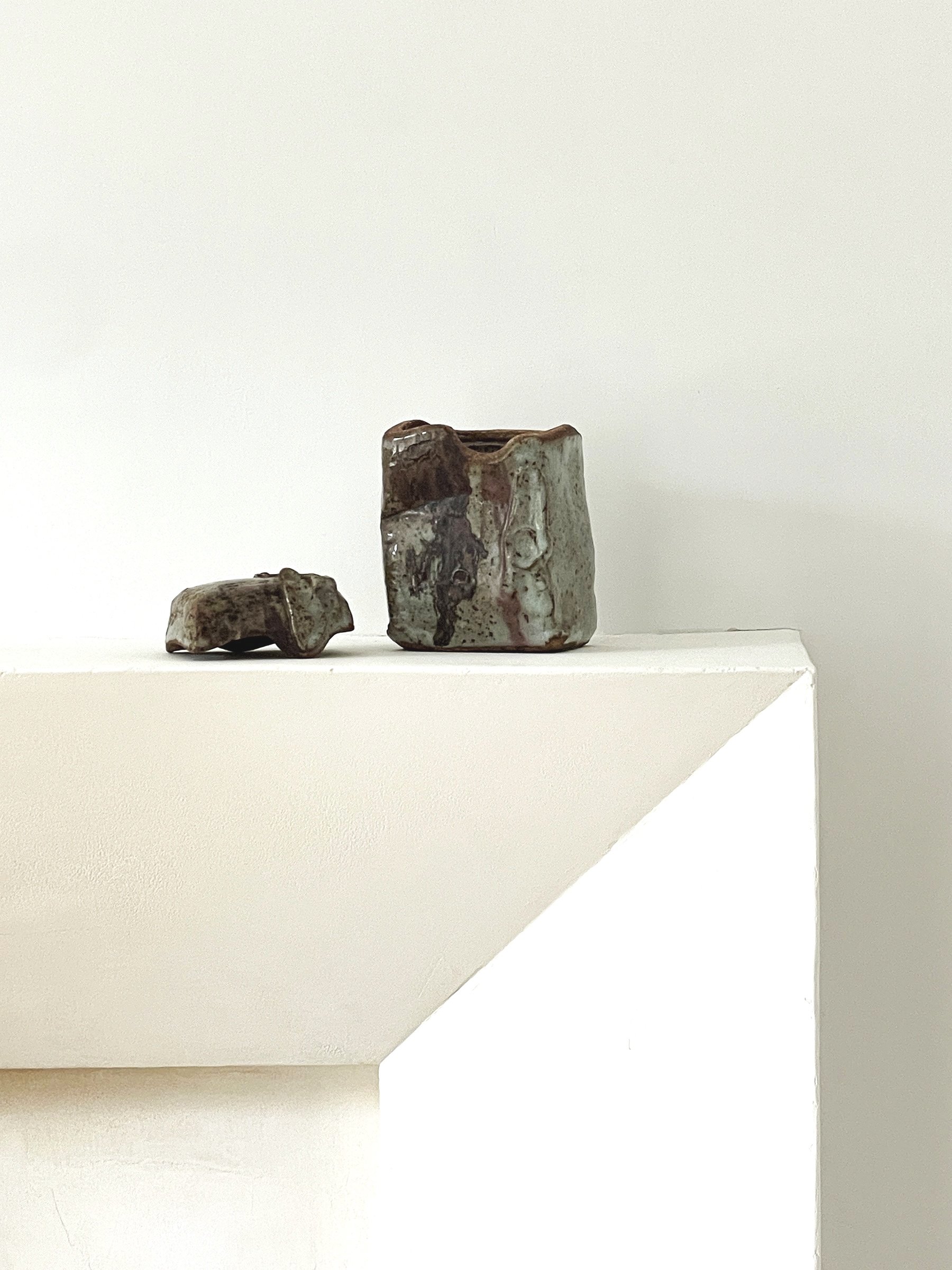 MATERIA-ANTIQUES-SMALL-LIDDED-STUDIO-POTTERY-VESSLE-RELEASE-3%283%29.jpg