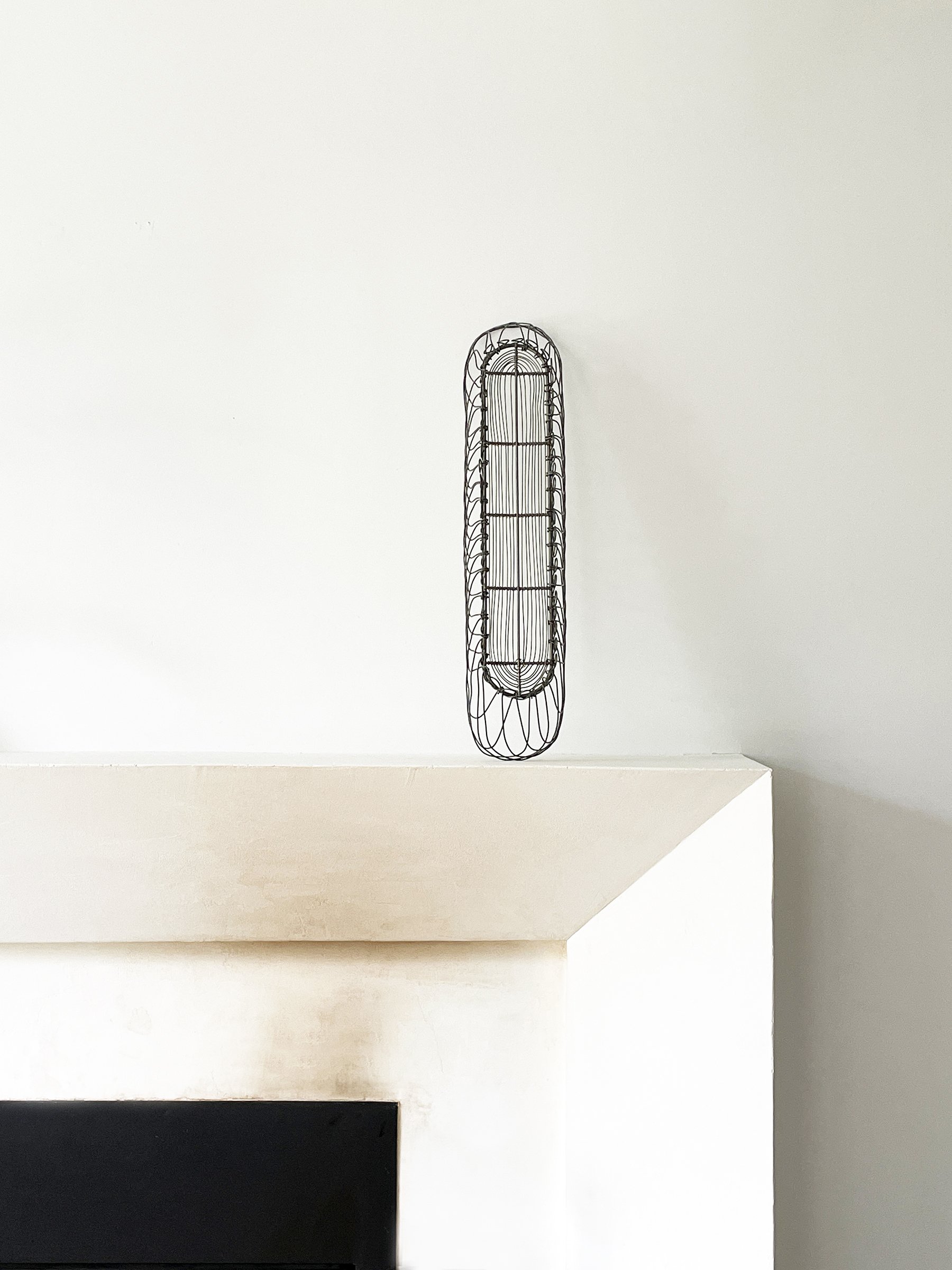 MATERI(A)NTIQUES MEDIUM PRIMITIVE LONG WIRE BASKET.jpg