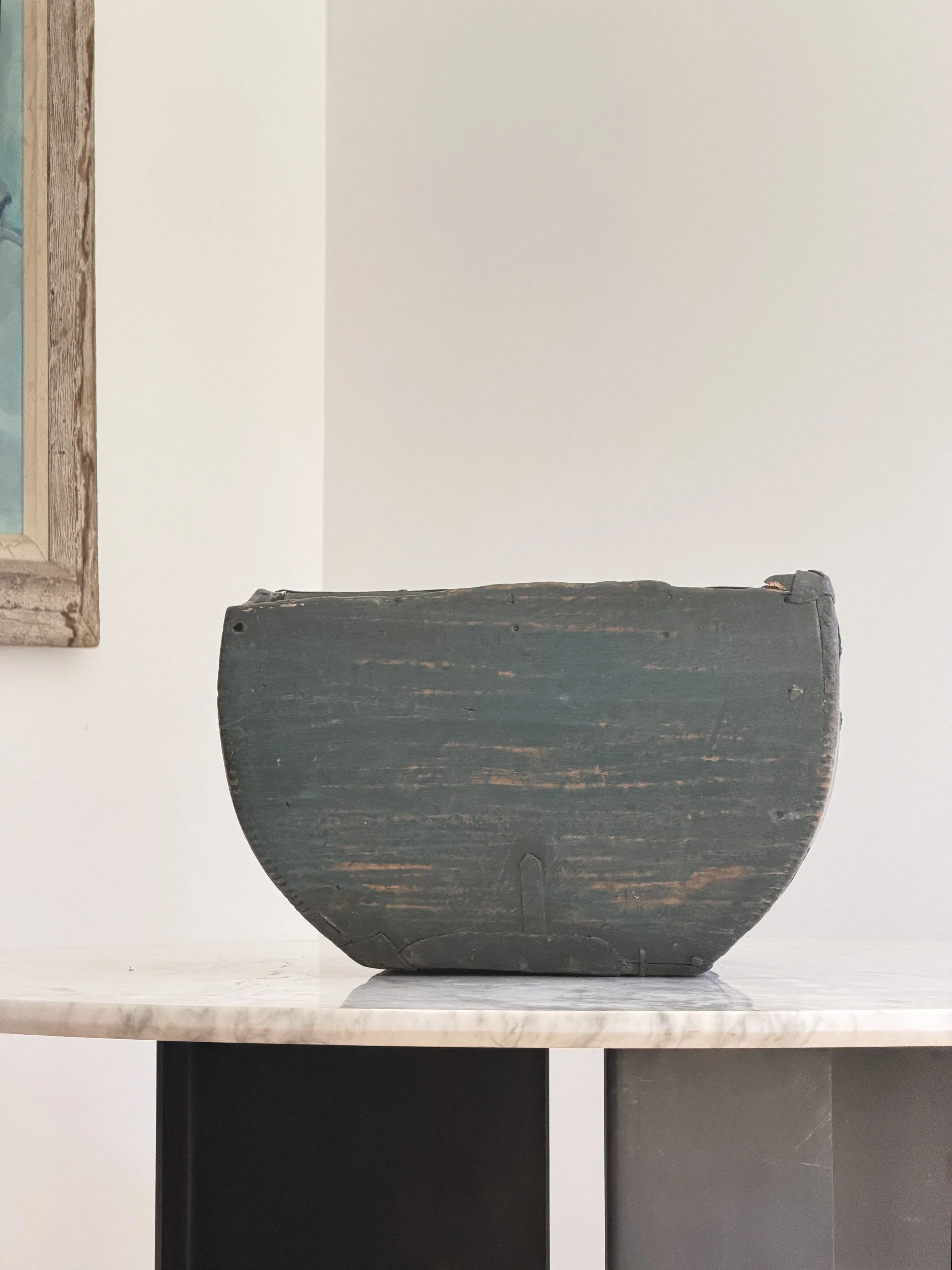 MATERI(A)NTIQUES EARLY TEAL PAINTED WOODEN SQUARE HANDLED VESSEL 544-A95).jpg