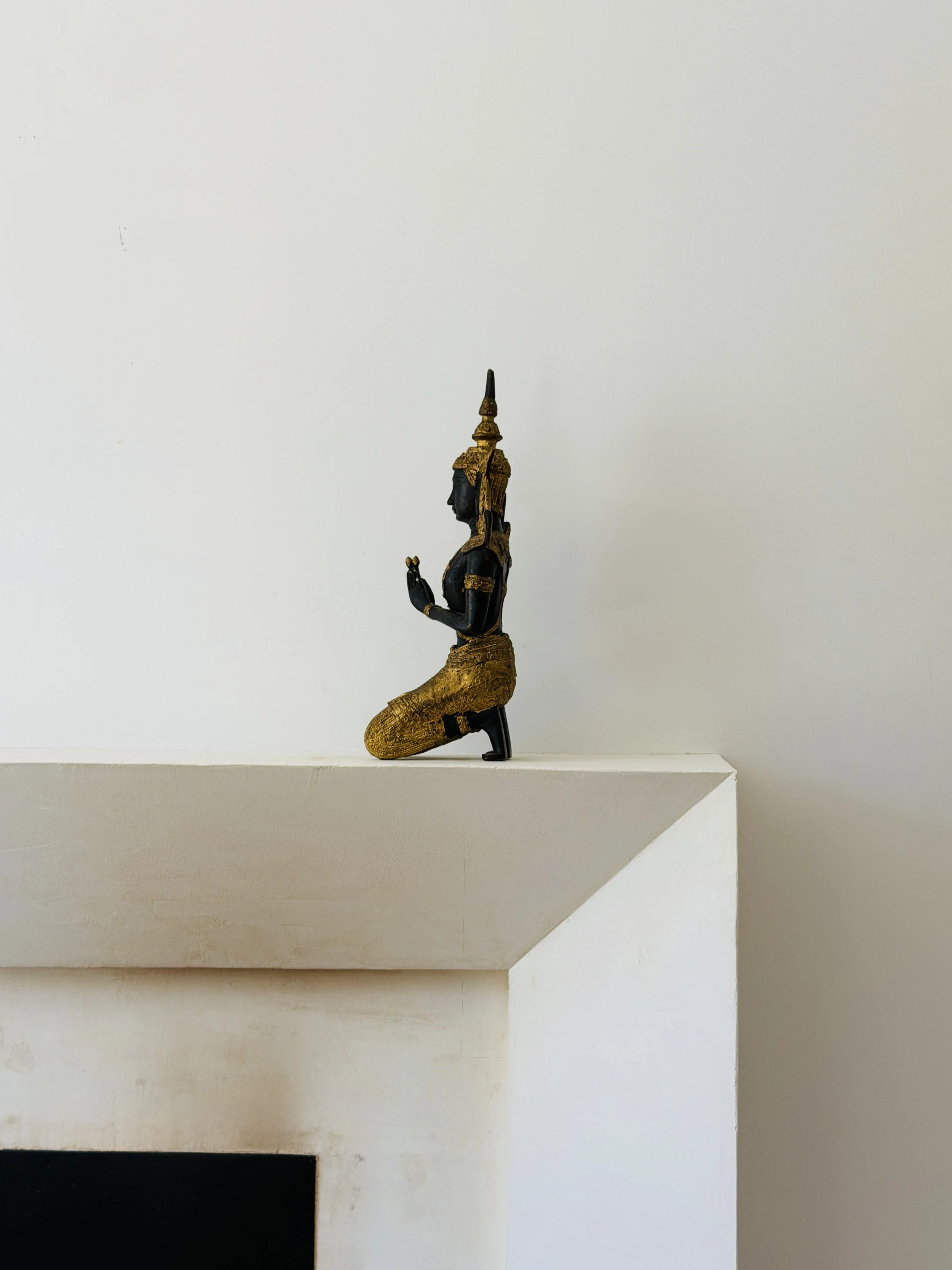 MATERI(A)NTIQUES EXTRA LARGE GILT BRONZE THAI TEPPANOM BUDDHA STATUE 573-A(3).jpg