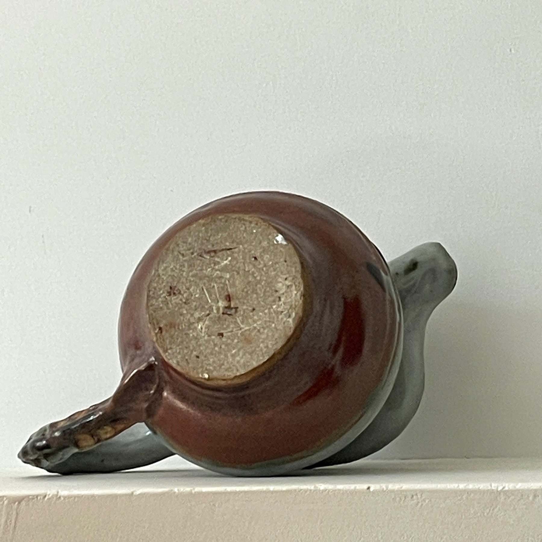 MATERI%28A%29NTIQUES+MEDIUM+GREY%3AGREEN++STUDIO+POTTERY+PITCHER+WITH+RUFFLE+HANDLE.jpg