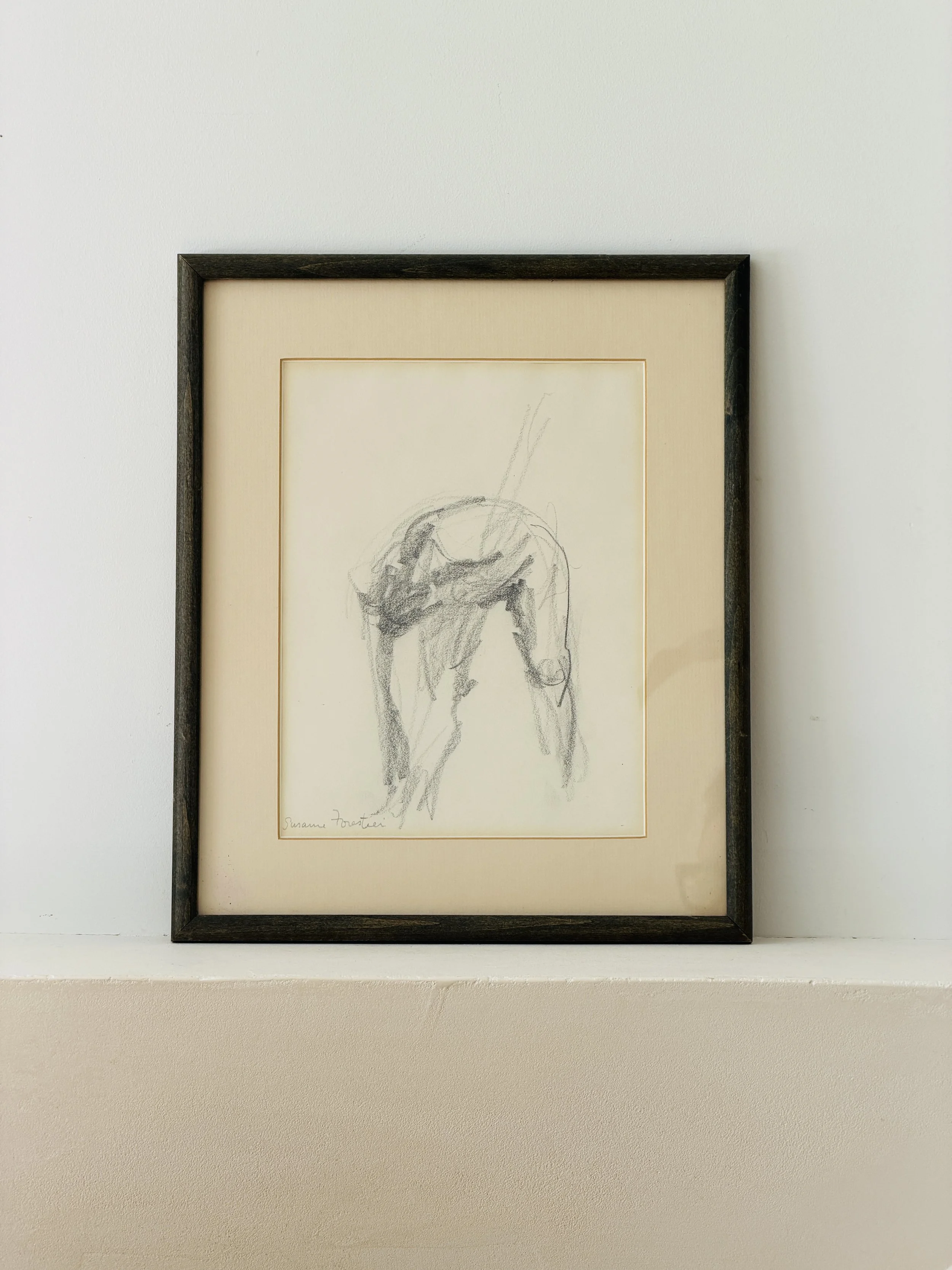MATERI(A)NTIQUES SET OF 2 MEDIUM FRAMED CHARCOAL NUDE FIGURE DRAWINGS.2.jpg