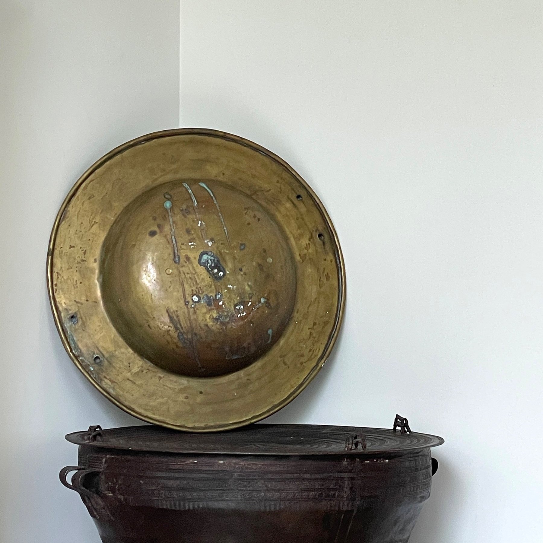 MATERI%28A%29NTIQUES+LARGE+BRASS+BOWL.jpg