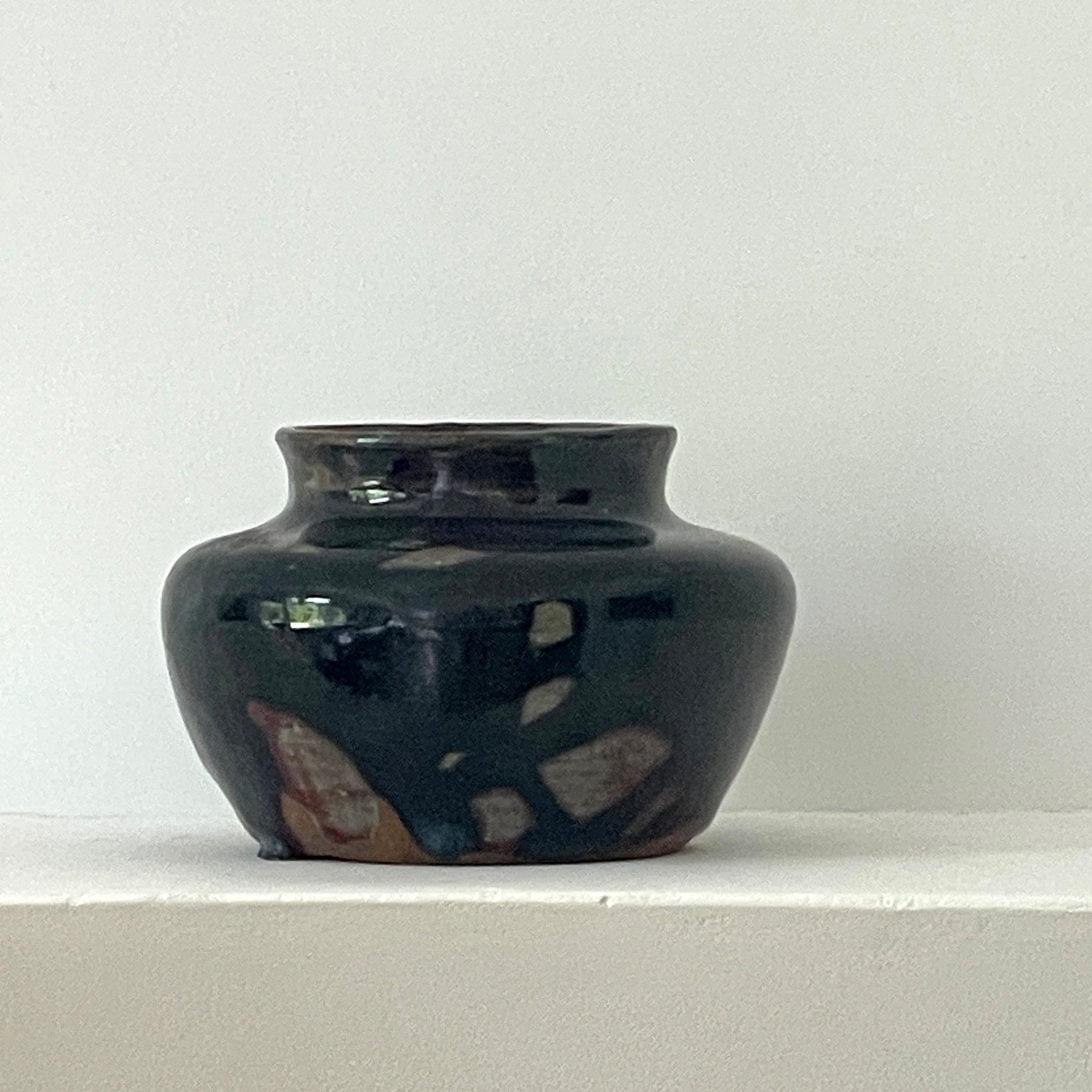 MATERIA-ANTIQUES-BLACK-SM-CERAMIC-VESSEL-RELEASE-2.3.jpg