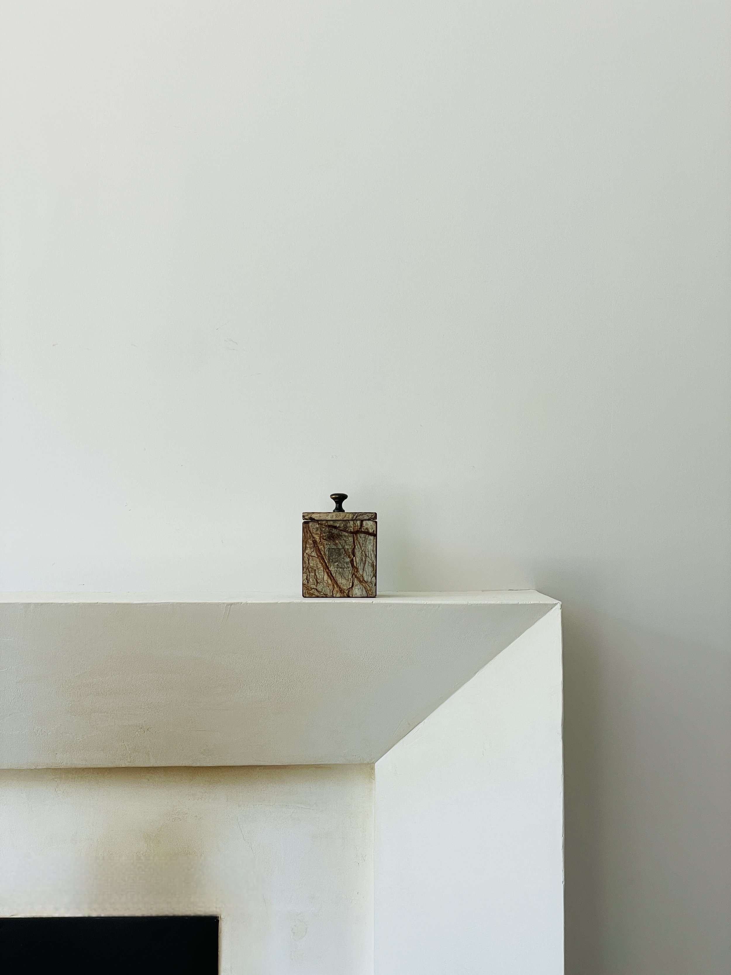 MATERI(A)NTIQUES SMALL SQUARE STONE LIDDED BOX.jpg