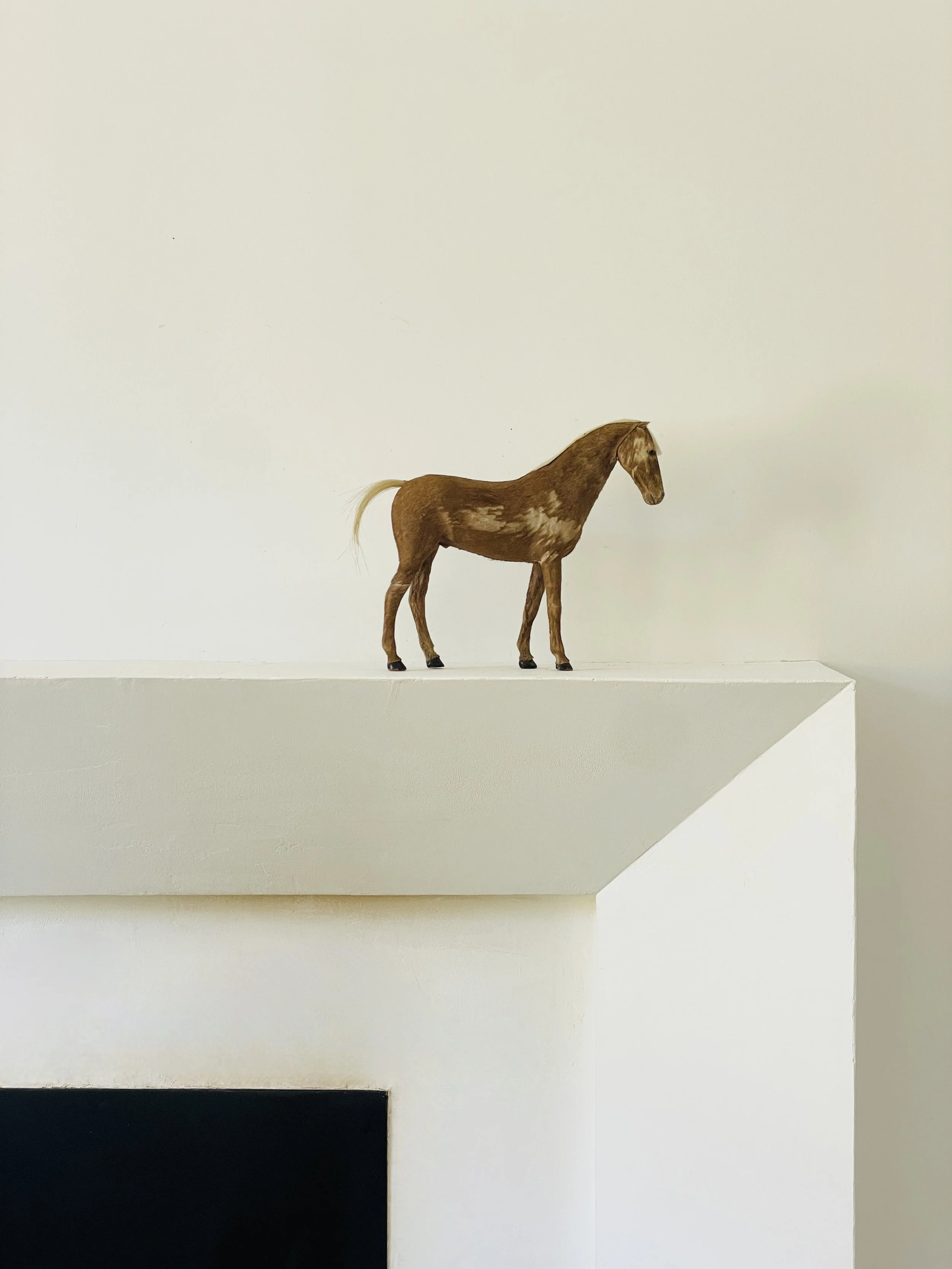 MATERI(A)NTIQUES HAND SEWN LEATHER, HORSEHAIR AND TWINE TOY HORSE FIGURINE(4).jpg