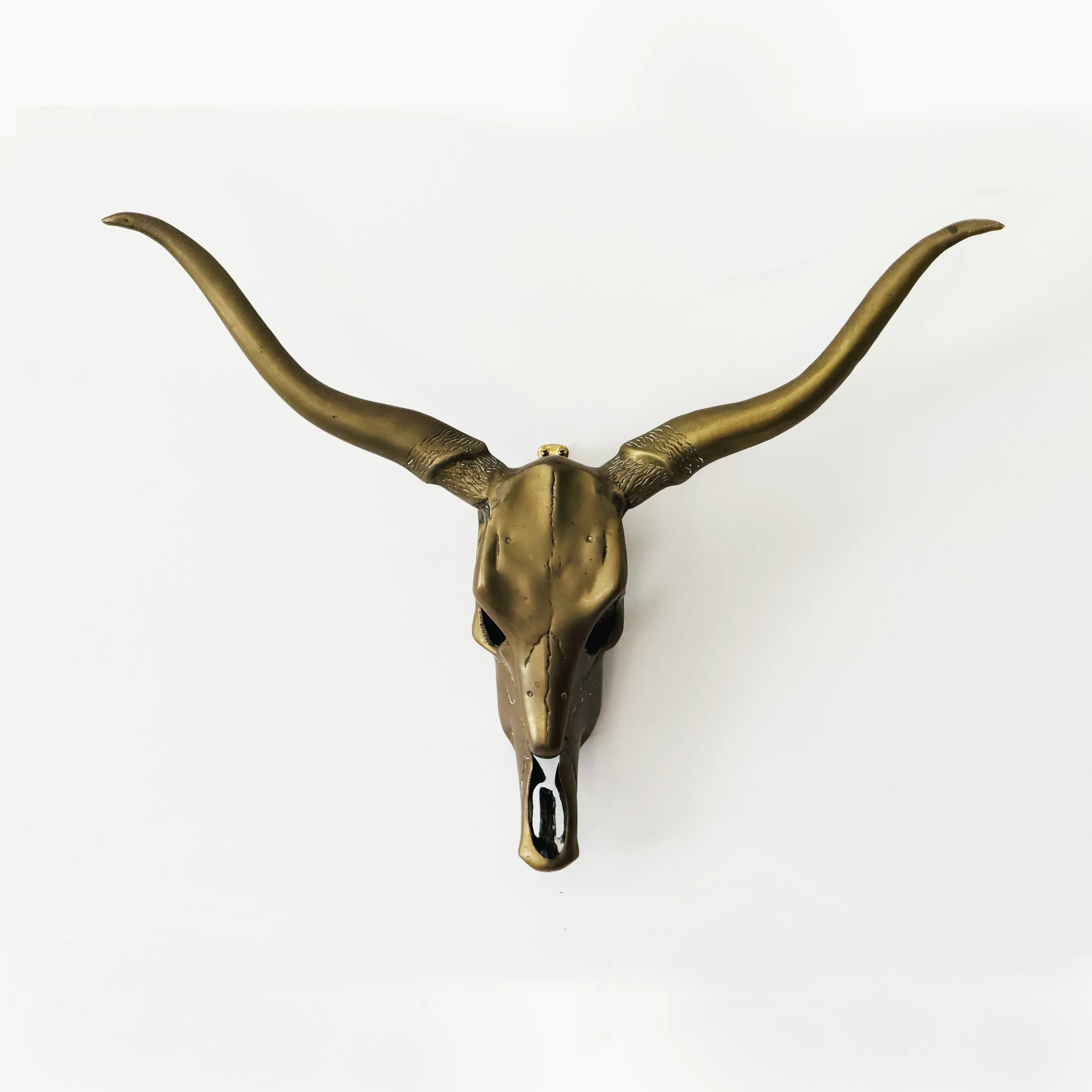 MATERI(A)NTIQUES LARGE HANGING CAST BRASS DEER SKULL WITH ANTLERS 552-A(2).jpg