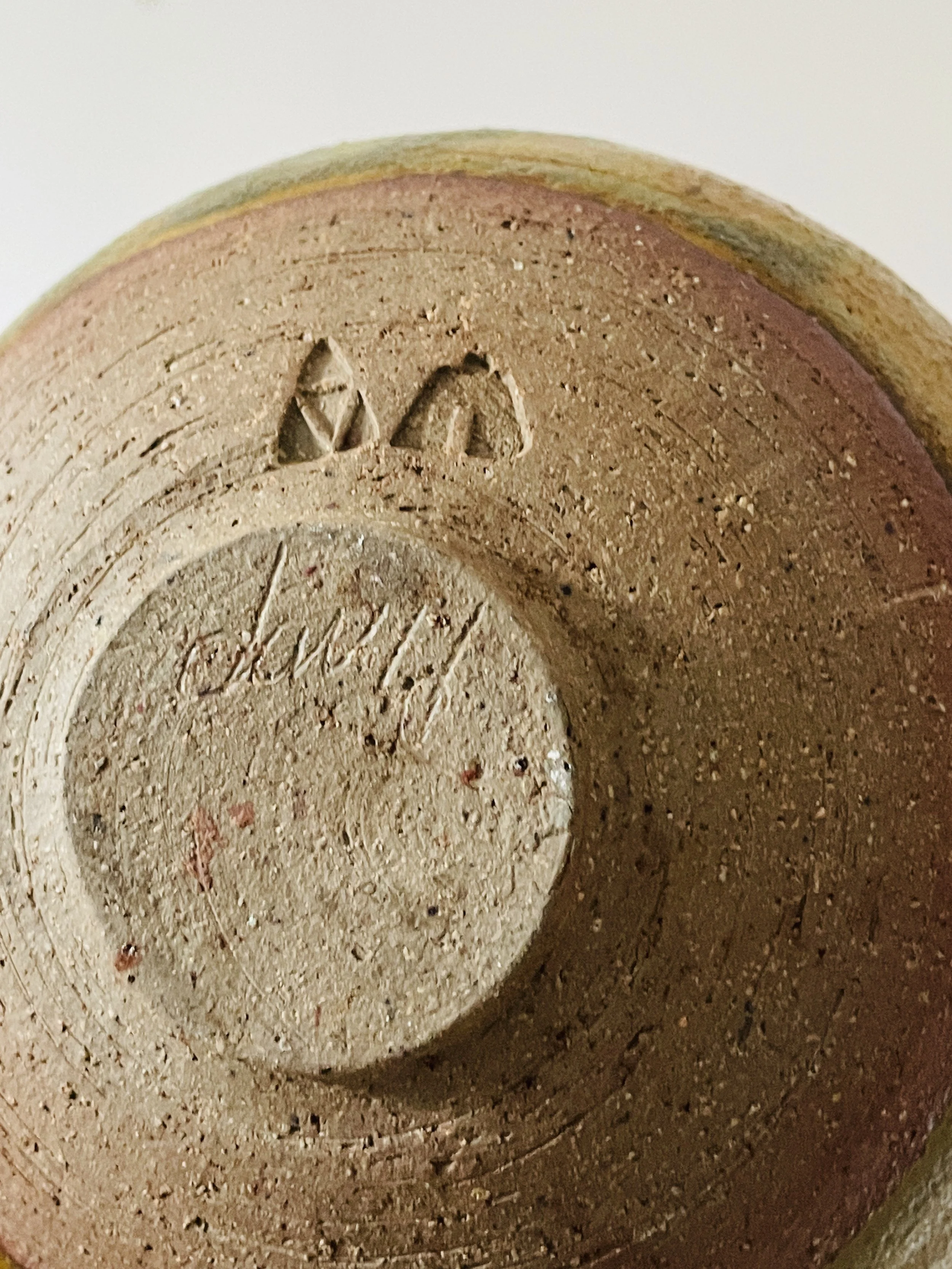 MATERI(A)NTIQUES SMALL OVAL OCHRE AND GREEN STUDIO POTTERY VASE(7).jpg