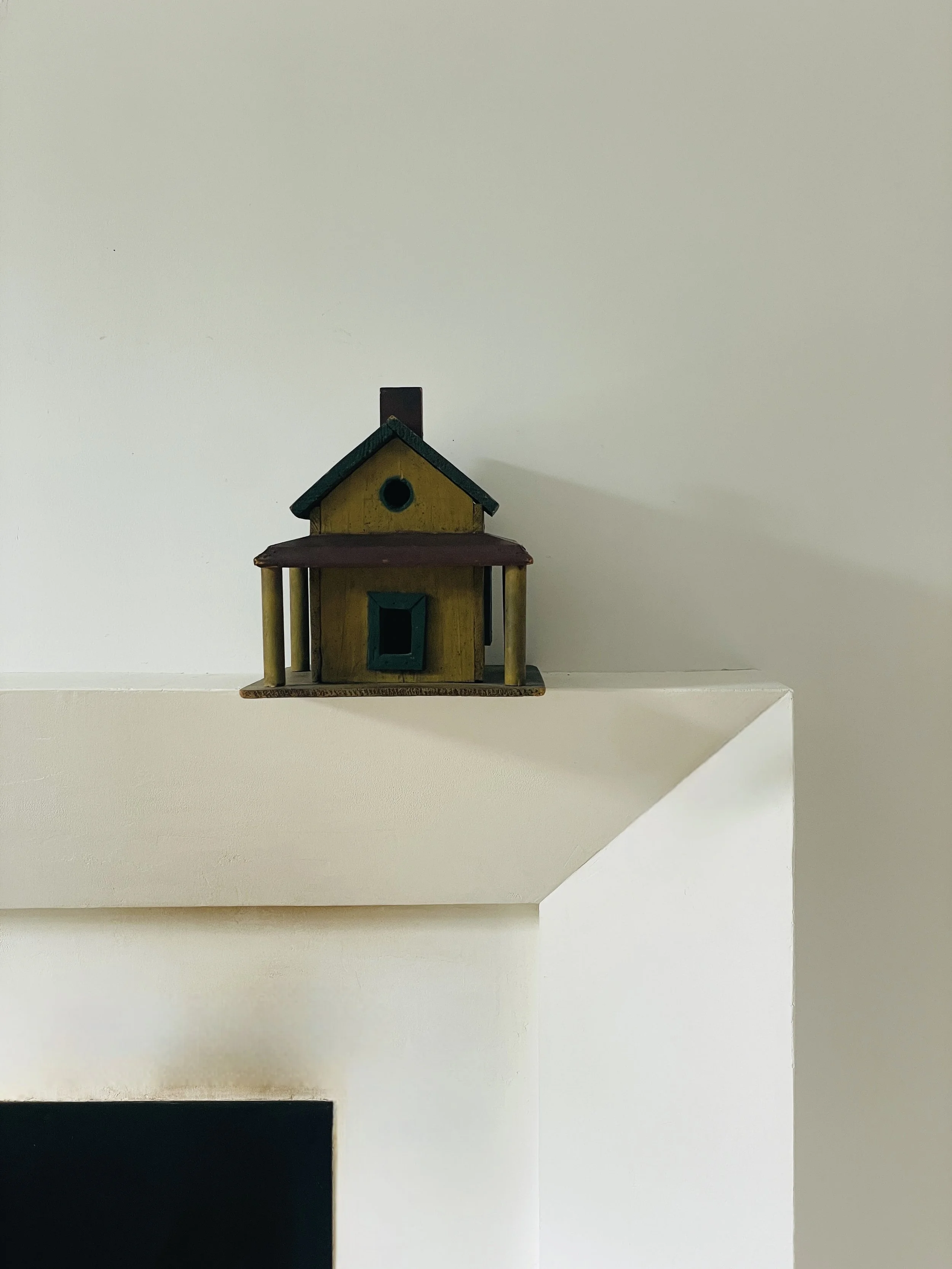 MATERI(A)NTIQUES MEDIUM GREEN, BURGUNDY AND OCHRE BIRD HOUSE(4).jpg