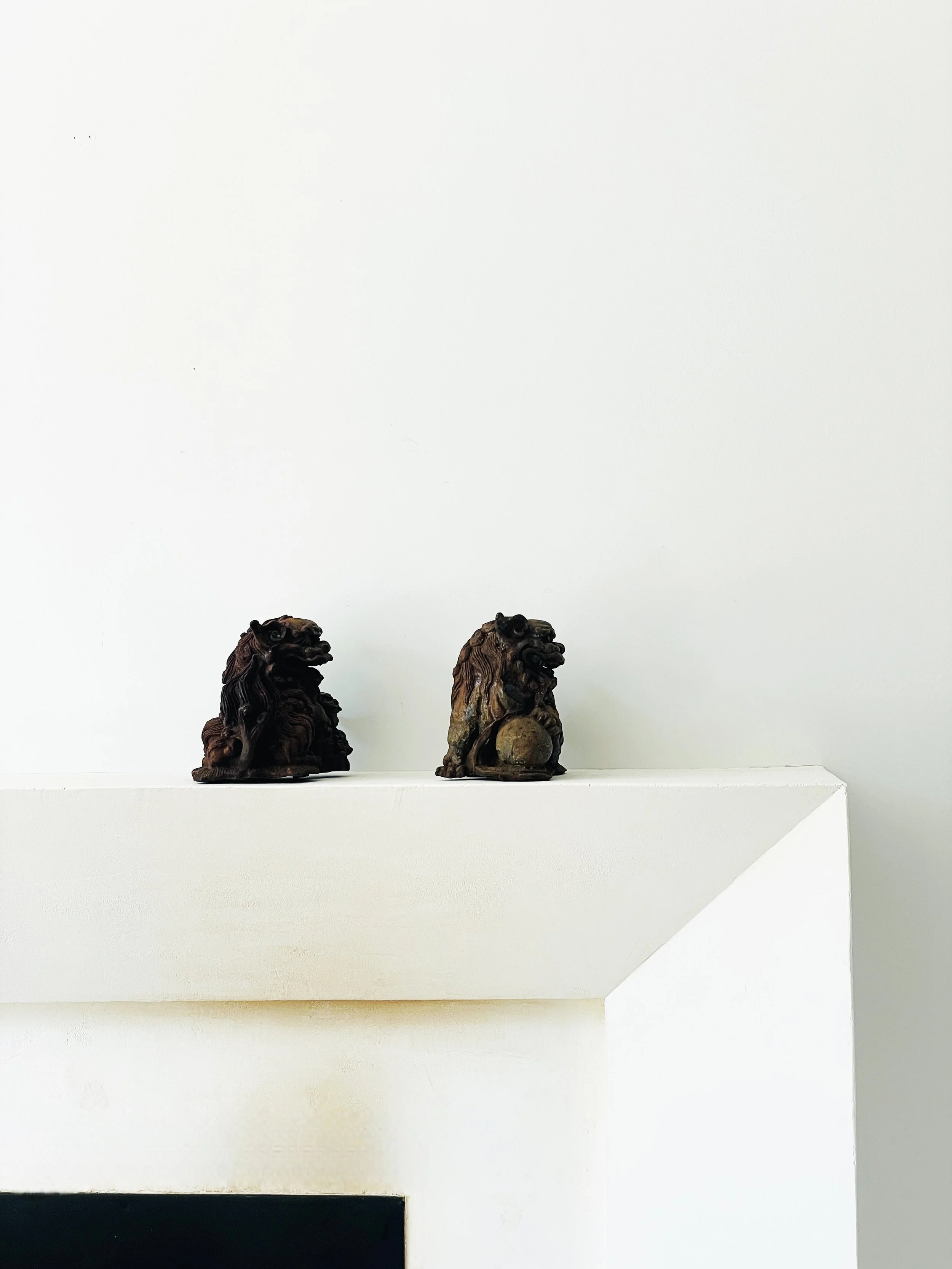 MATERI(A)NTIQUES RUSTED IRON FOO DOG SET(4).jpg