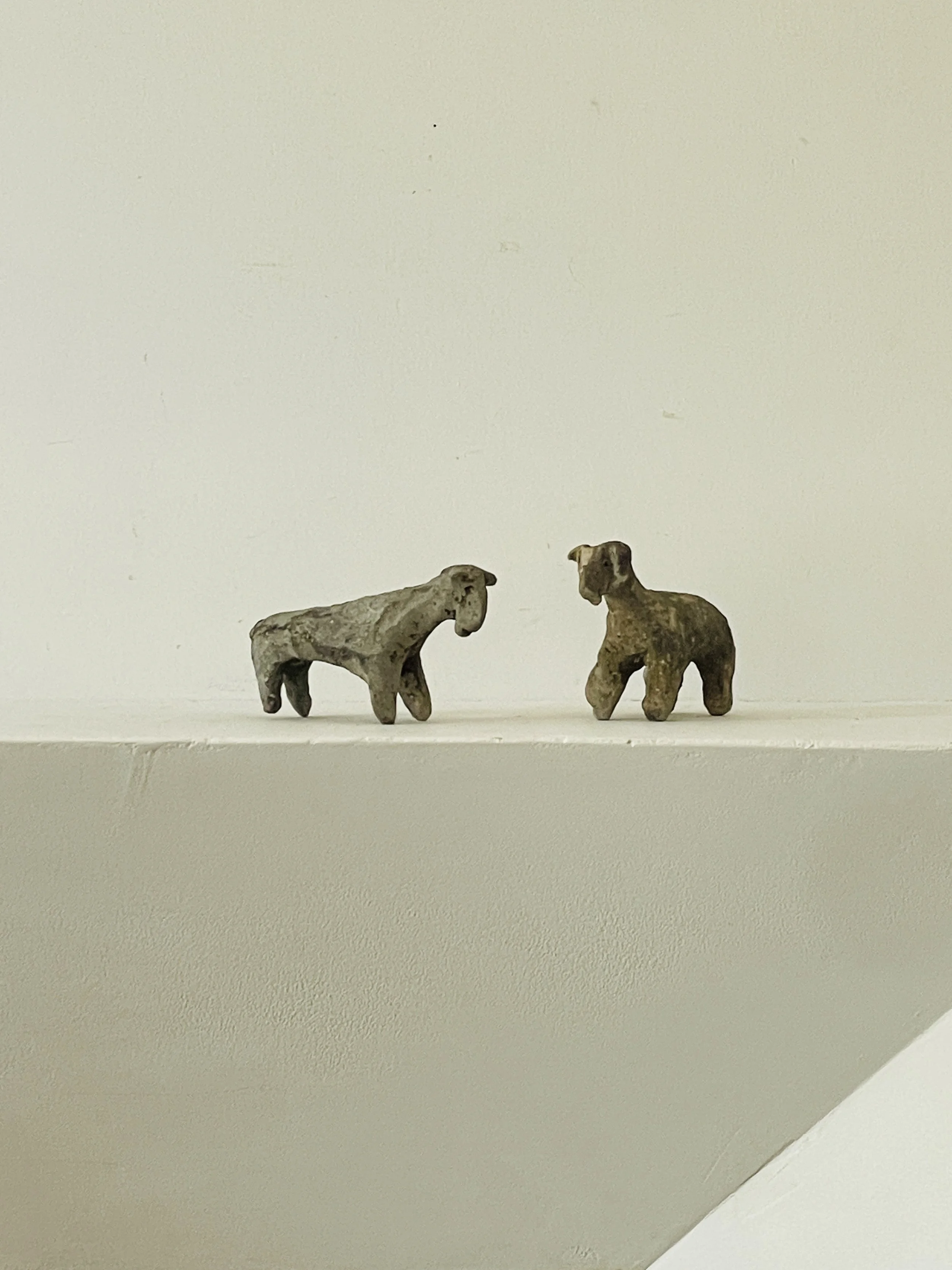 MATERI(A)NTIQUES SMALL RUSTIC CERAMIC FARM ANIMAL SET(2).jpg