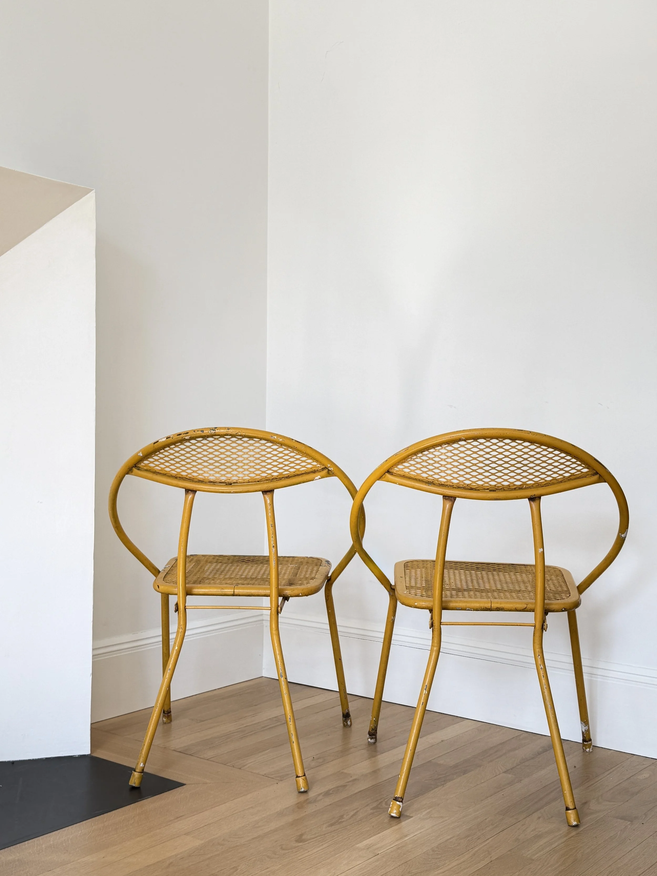 MATERI(A)NTIQUES TUMERIC MID CENTURY MODERN FOLDING OUTDOOR SIDE CHAIRS 438-A(4).jpg