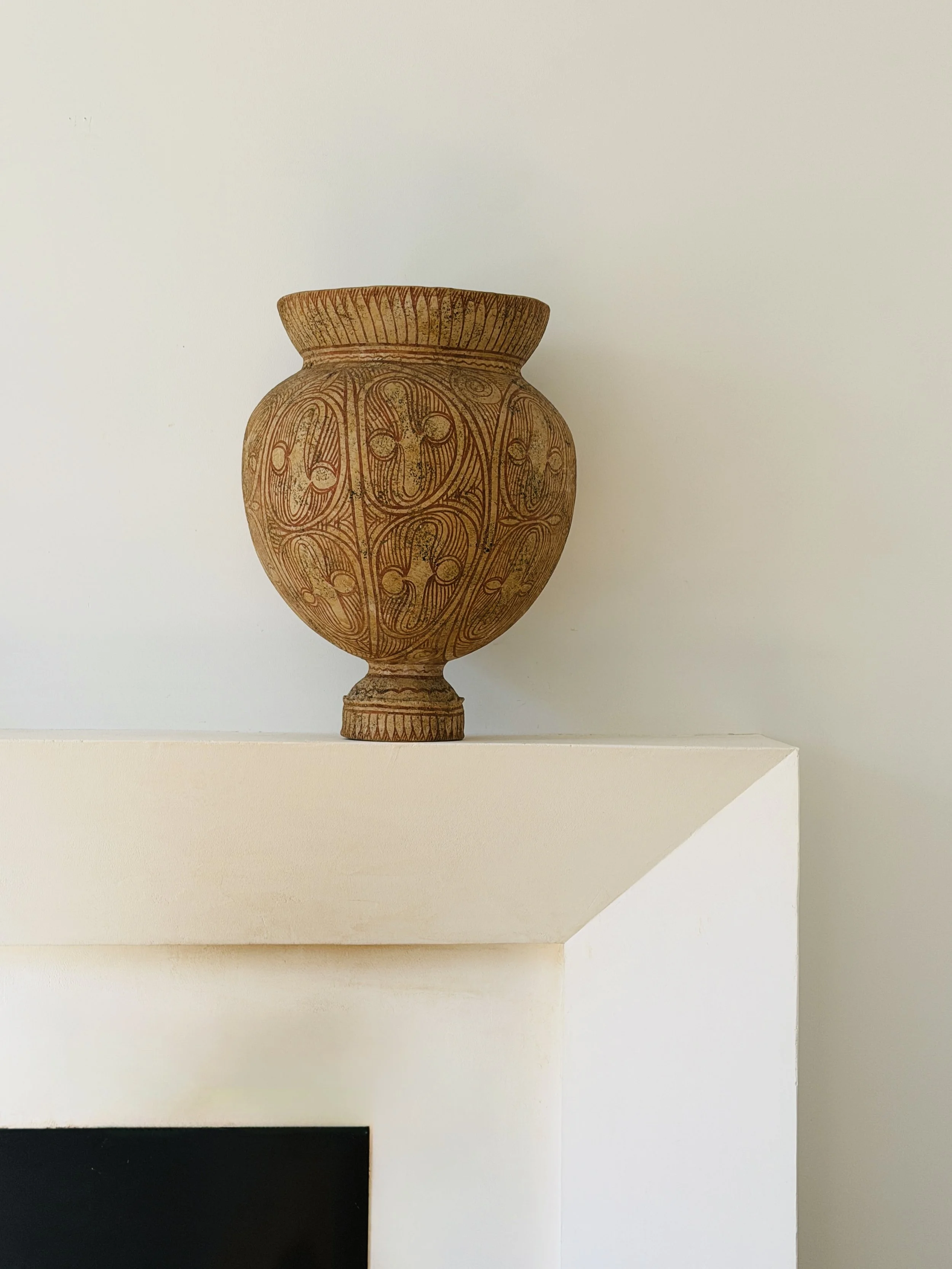 MATERI(A)NTIQUES LARGE THAI FOOTED VESSEL WITH PATTERN.jpg